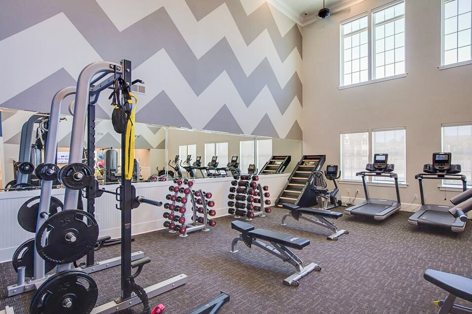 Apartment Gym Design Amenity For What's New In Fitness LifeStyles -  MoveStrong