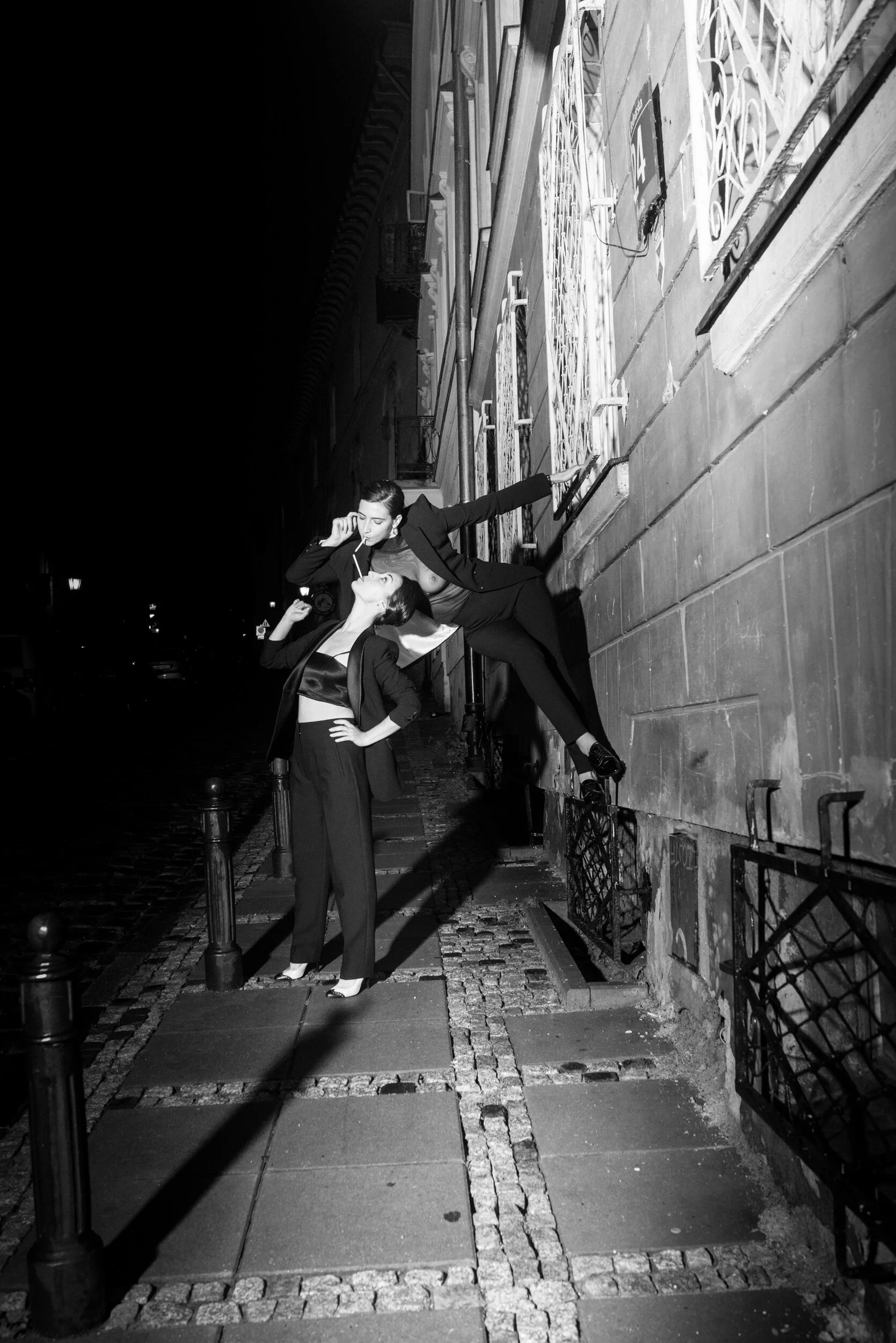 Fibi&Helen_night_watch_3656.jpg