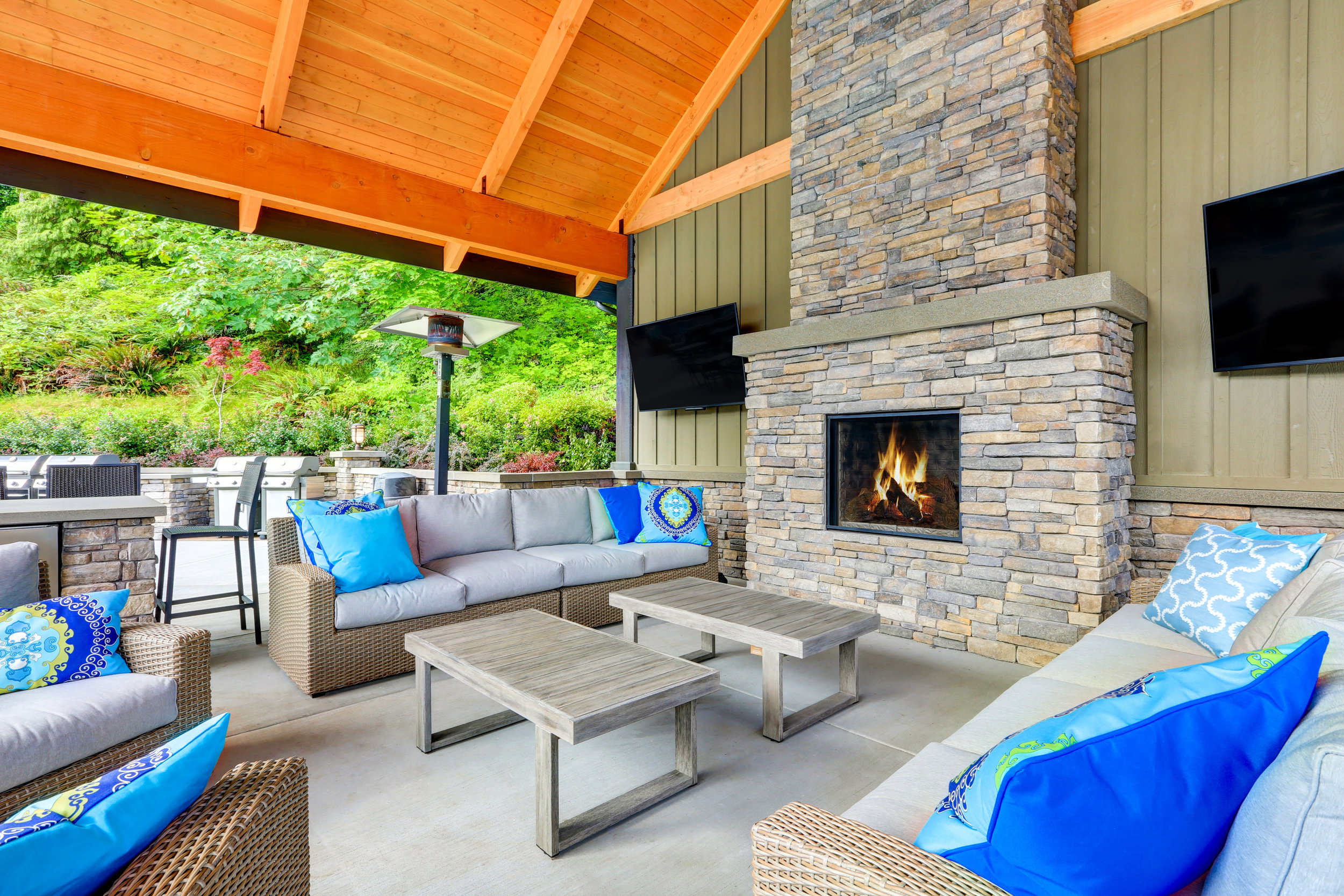 What You Need To Consider When Picking Materials For Your Oak