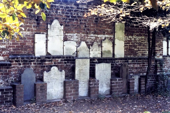 Colonial Cemetery