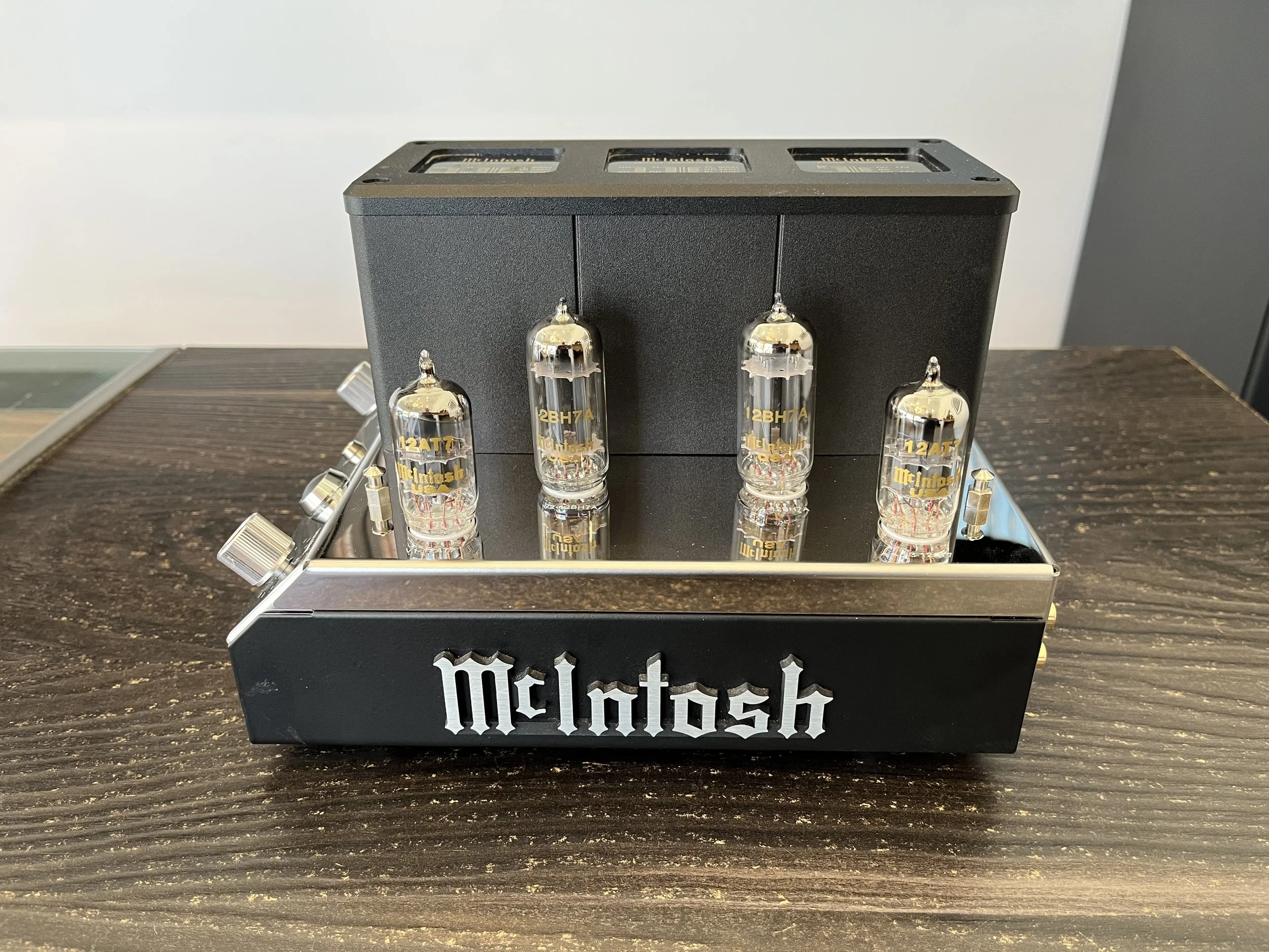 McIntosh MHA200 Headphone Amp - Call for price