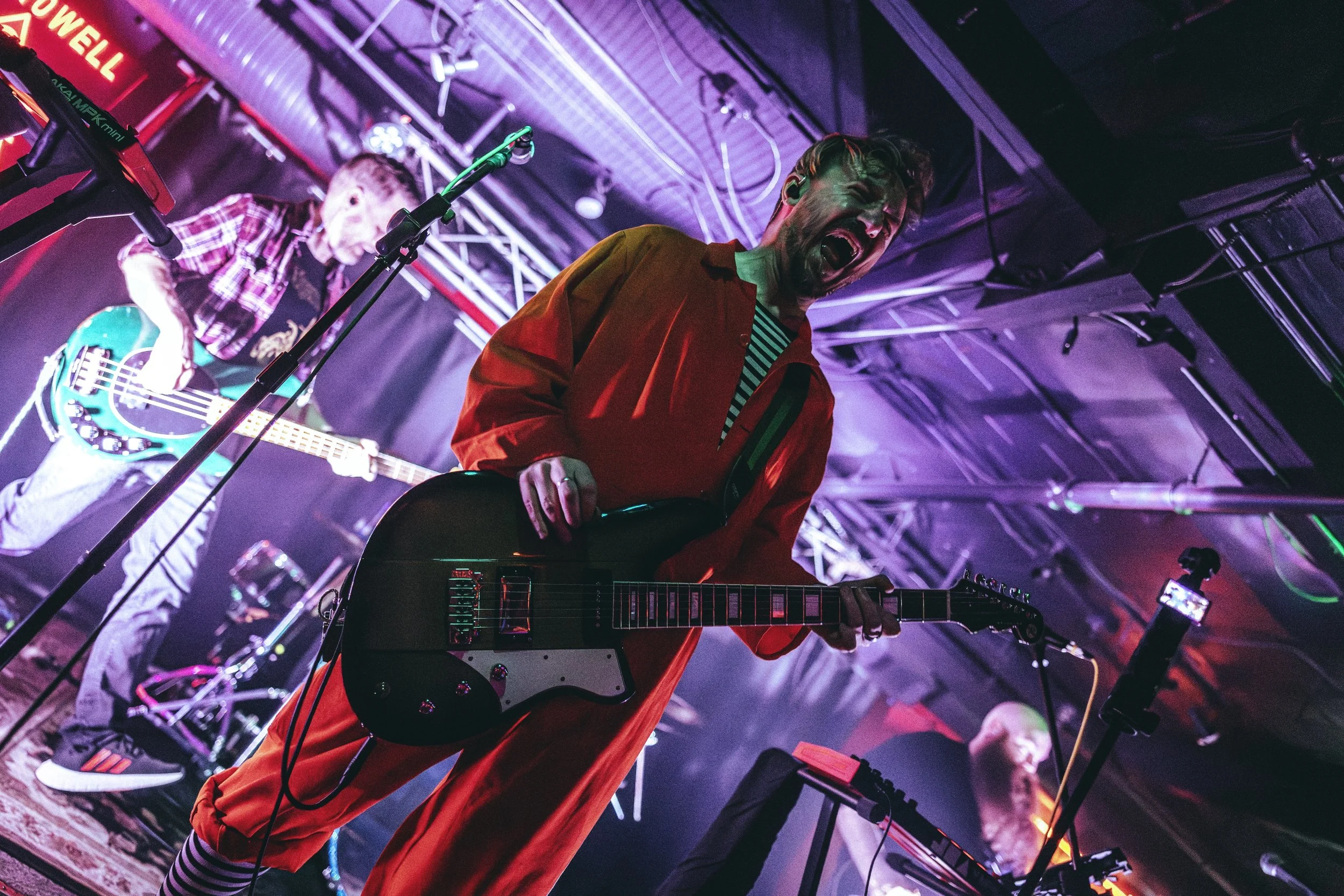  photo by @adequatechad 
