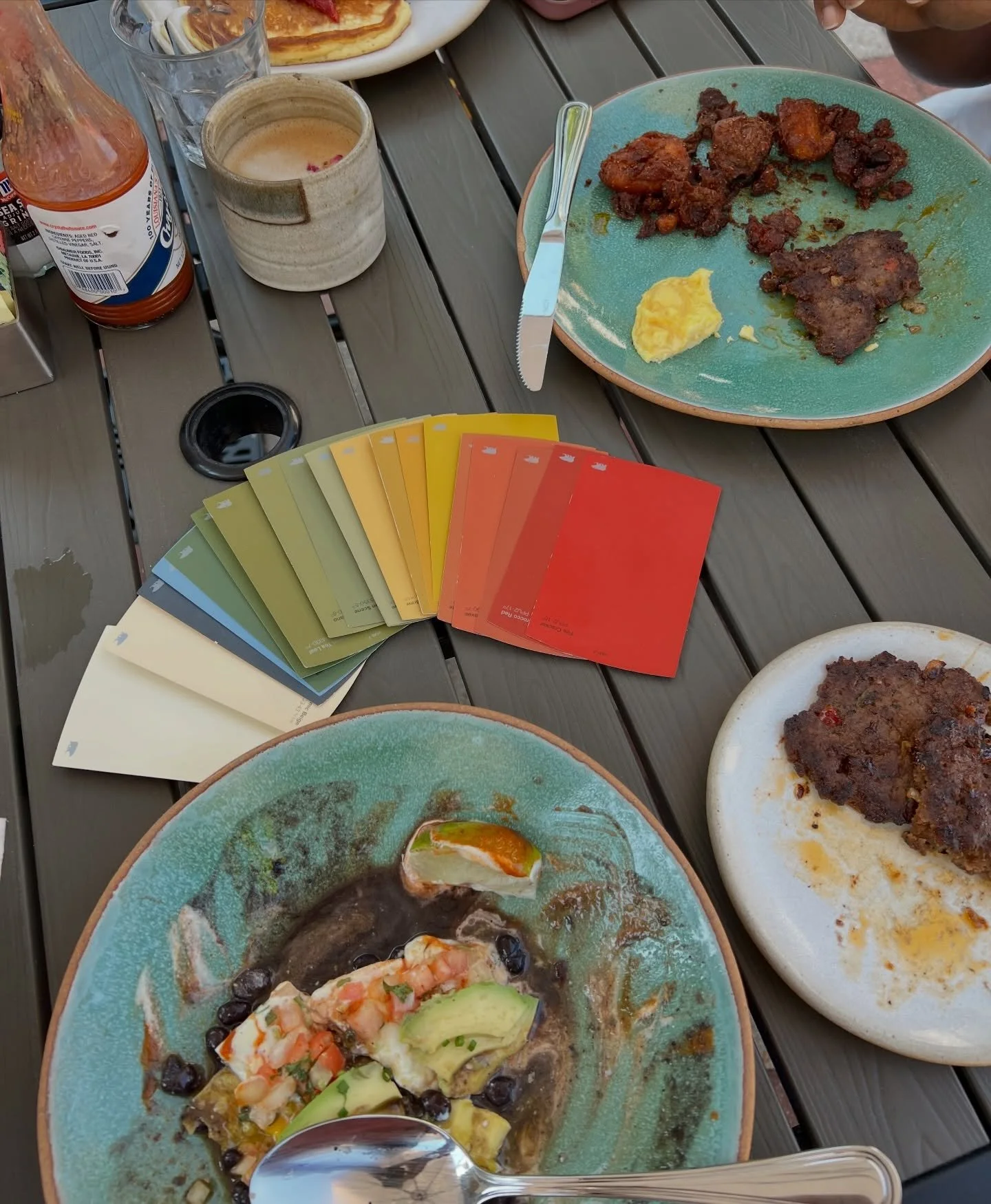 whipping up things with my loved ones 🧄🧅🍅🫑
.
.
#thesweetestberry
#paintplayrantread