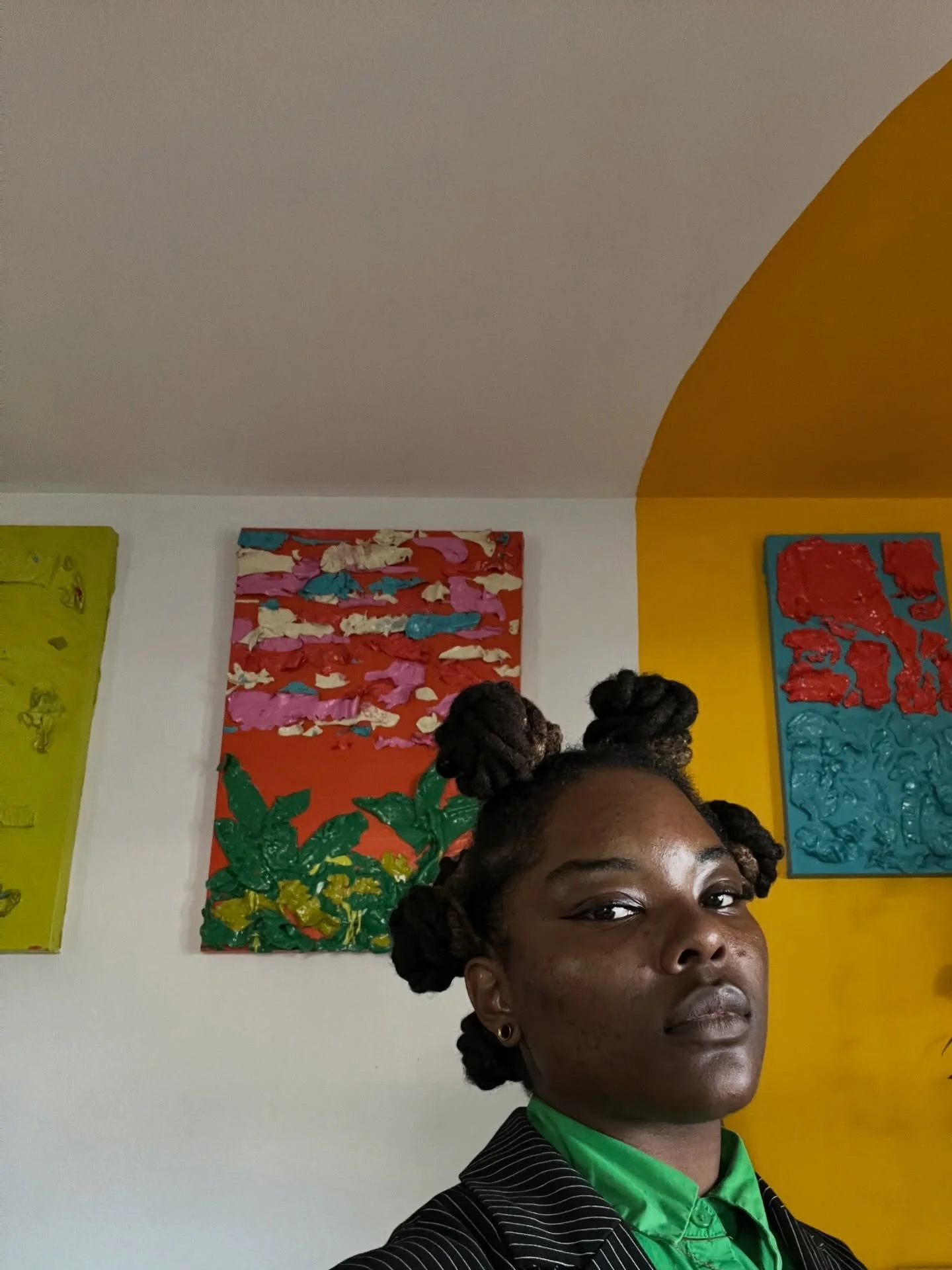 🪩✨
my daddy always says to me &ldquo;do you, black!&rdquo;
&hellip;well, i am and it&rsquo;s more than i thought it&rsquo;d be.
be yourself. it&rsquo;s more than enough, my nigga.
.
.

#thesweetestberry
#paintplayrantread