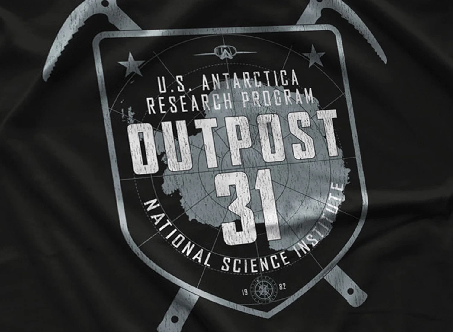 Outpost-31-The-Thing-Inspired-TShirt-by-MoviTees_3D.jpg