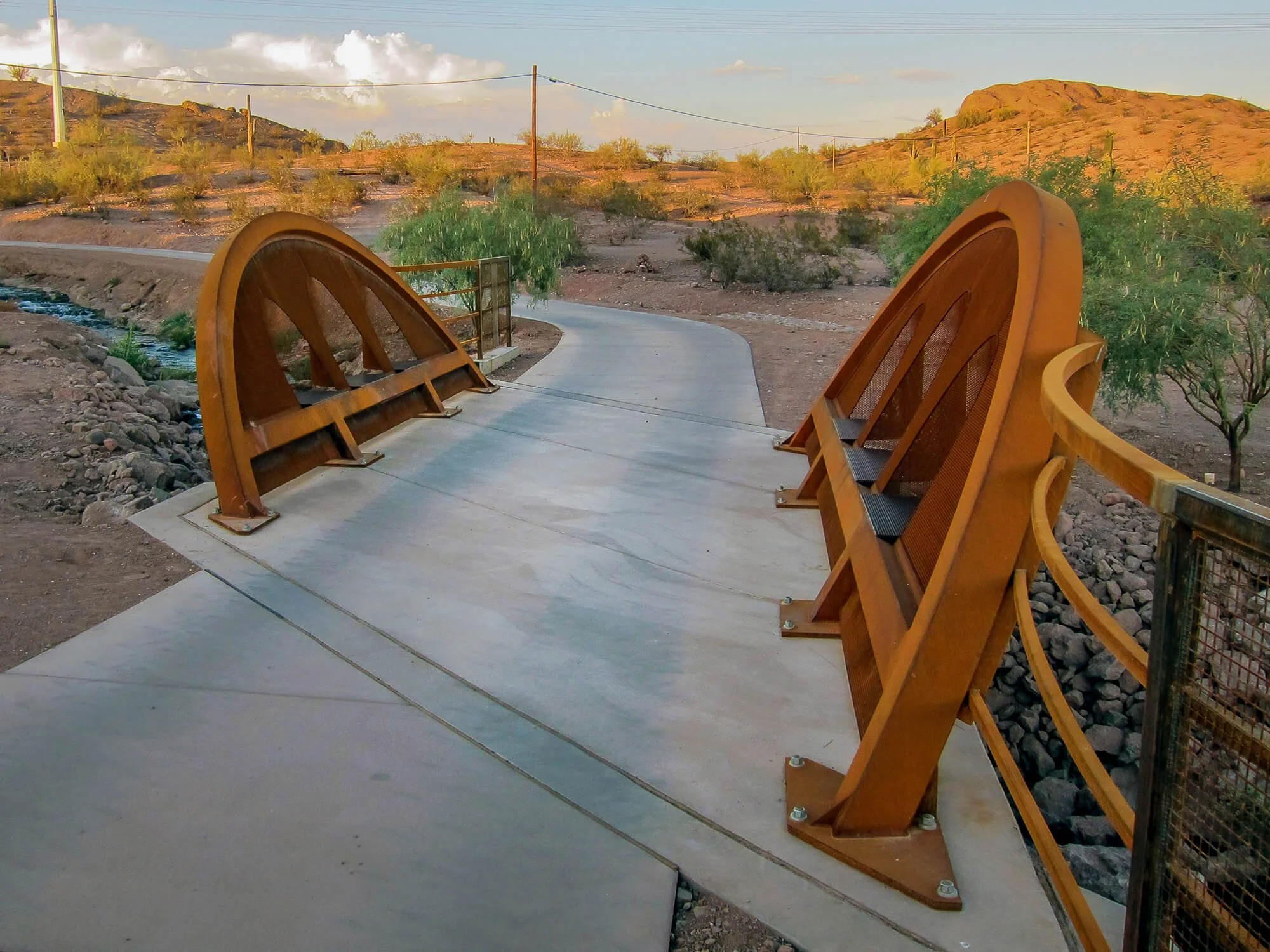 pedestrian bridge railings with integrated seats