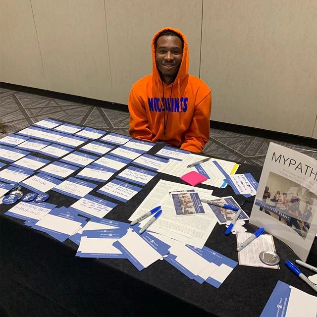 last week we booth’d at the #truecolorsimpact summit in DC. we had so much fun talking to folx about radical wellness and building a community self care inventory! shout out to @charles_batiste_inspire for assuring Dr. Robin with the booth. #mypath50