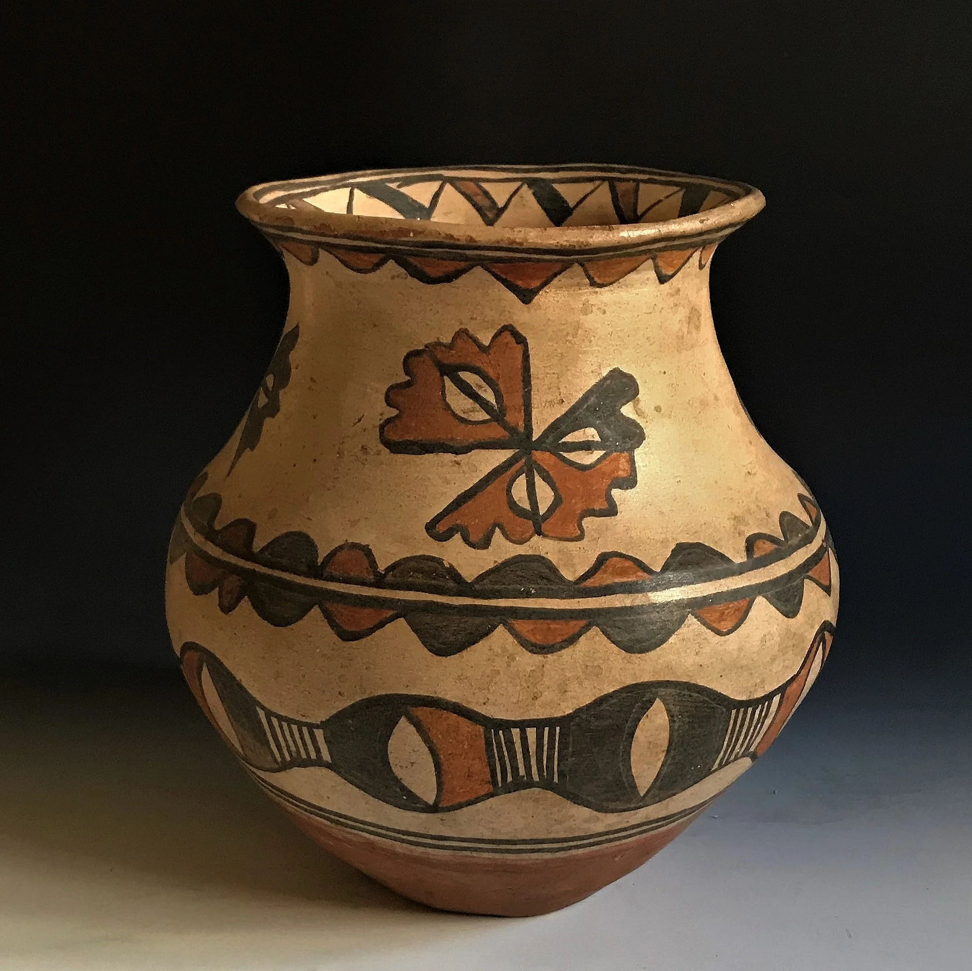 Vintage New Mexican Pueblo, Navajo Pottery & Ceramic Art at Kimosabé, Taos