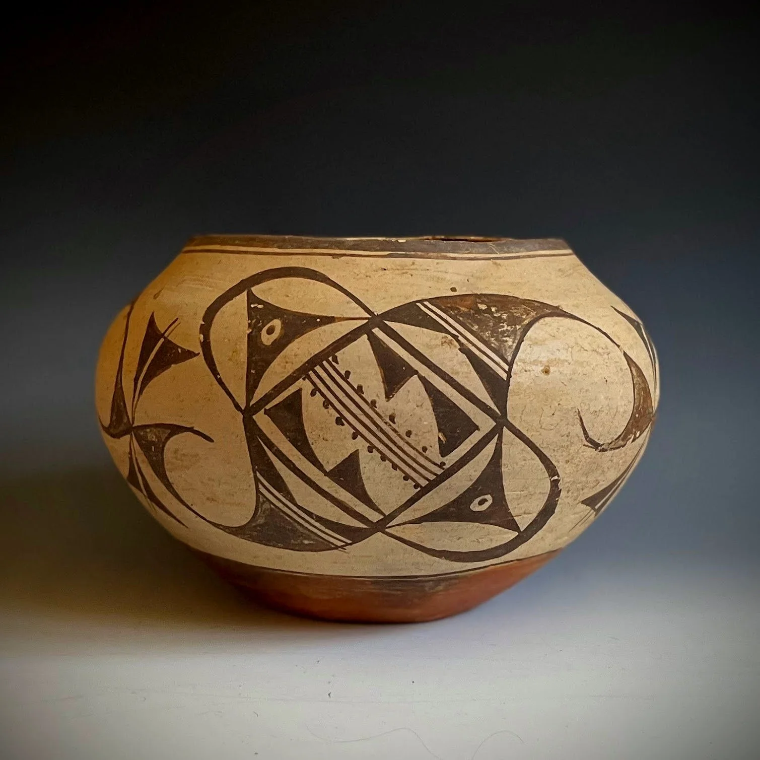 Vintage New Mexican Pueblo, Navajo Pottery & Ceramic Art at Kimosabé, Taos