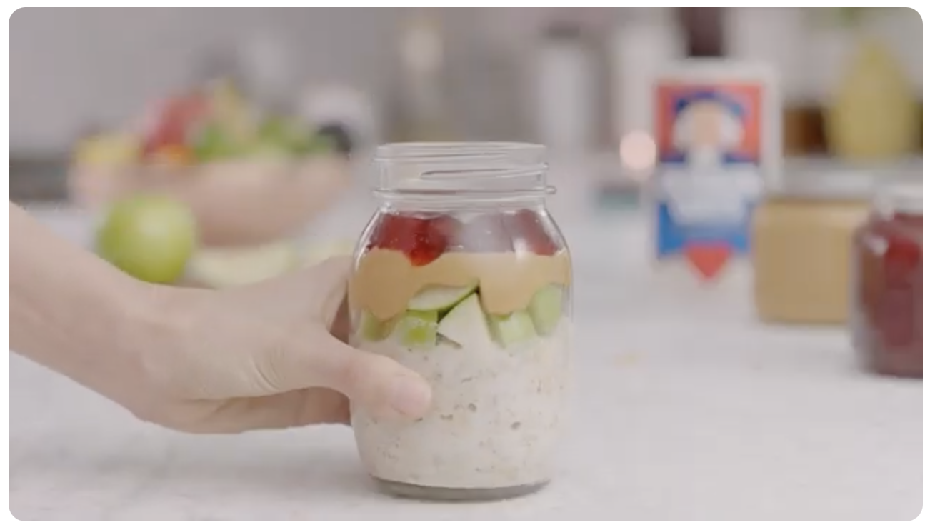 Quaker Oats - PB&amp;J Overnight Oats