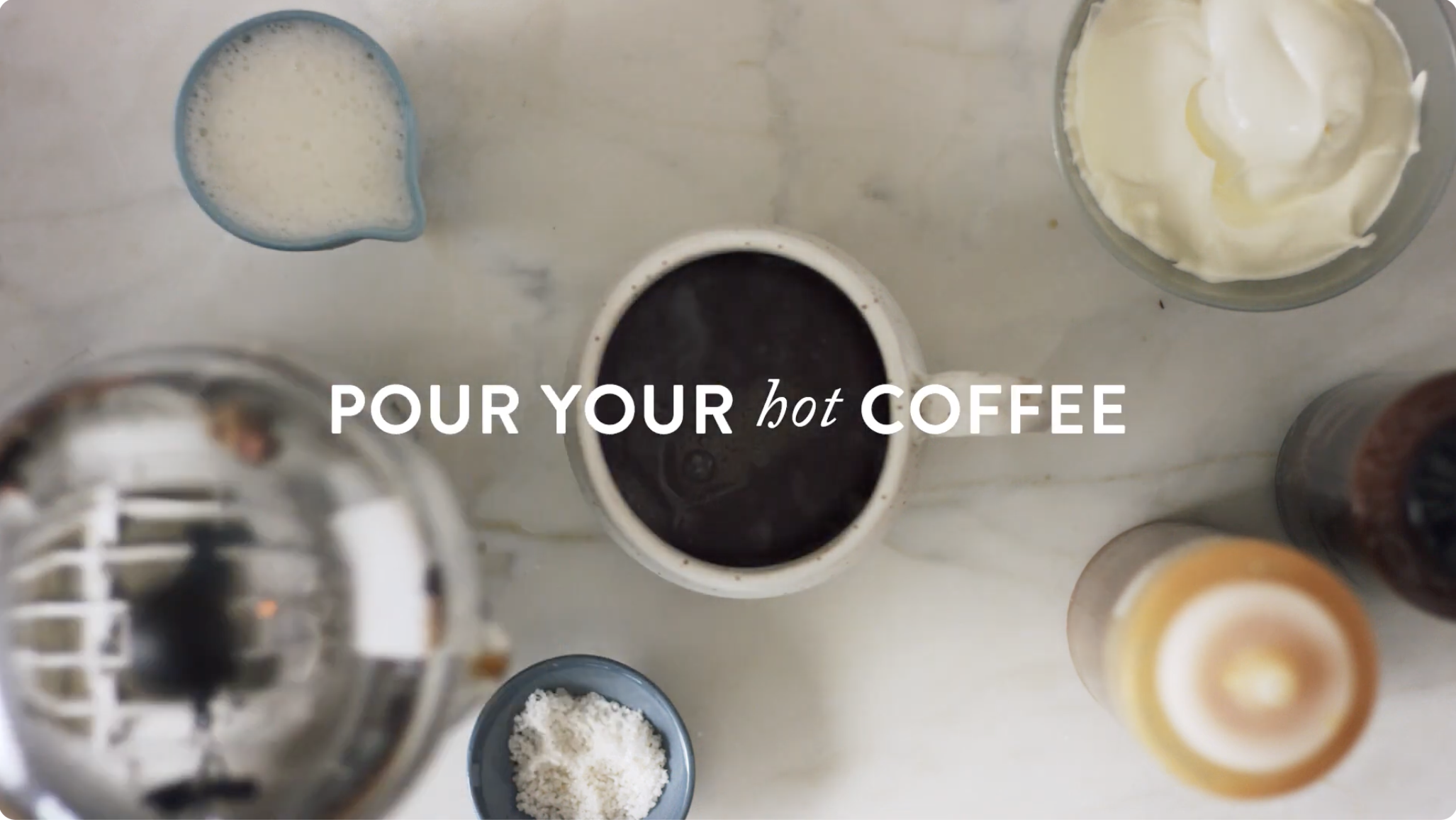 Starbucks - Recipe: Salted Caramel Café au Lait (45sec)