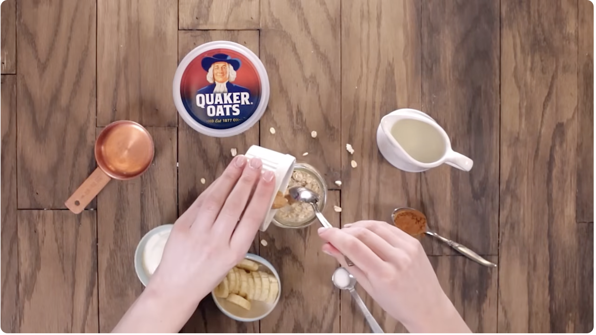 Quaker Oats - How to Make Overnight Oats (45Sec)