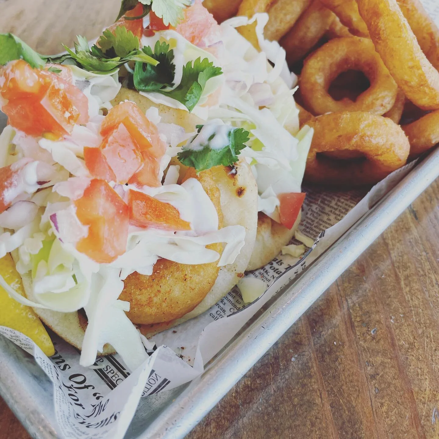 New at the Tap Room! Sweet Chili Shrimp Gyros, FRENCH FRIES! Garlic Parmesan, Truffle Brie Cheese Fries, or Carolina Style fries. Last but not least, The Burger Box, California Drive-Thru style burgers to feed the family on the go! Available today for outdoor dining or takeout! Cheers!
.
.
.
#tapthat #youfrontin? #craftfood #craftburgers #burgersbratsandbeersohmy