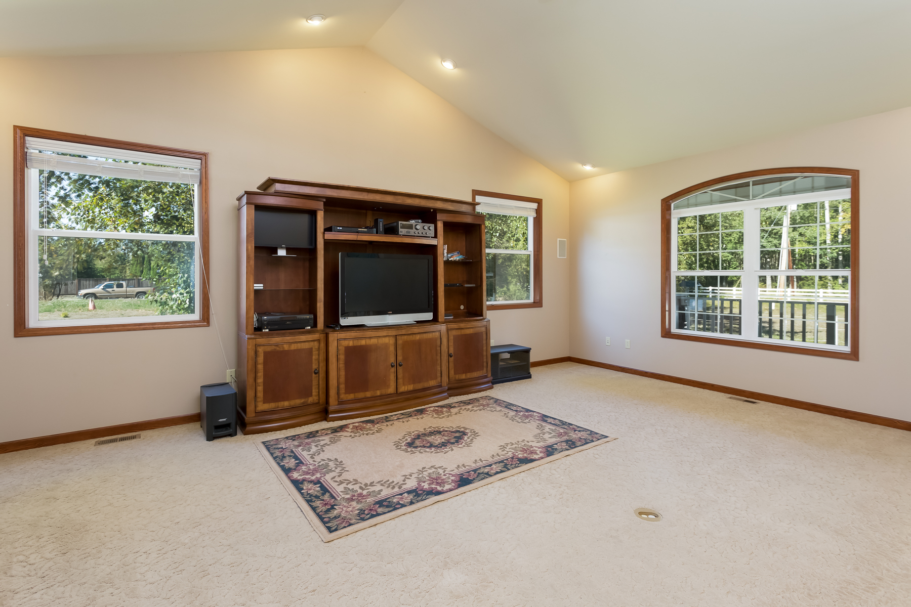 021 - 2049 Harksell Rd.jpg