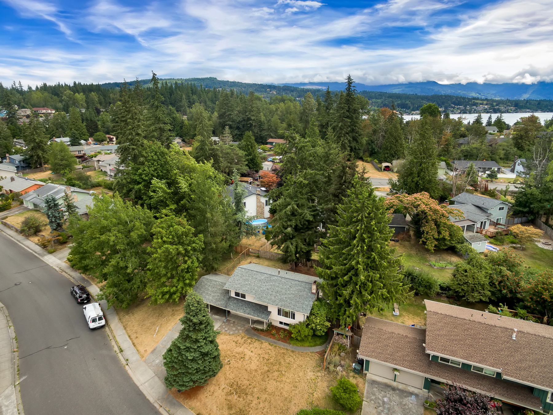 006_2724_W_Crestline.jpg