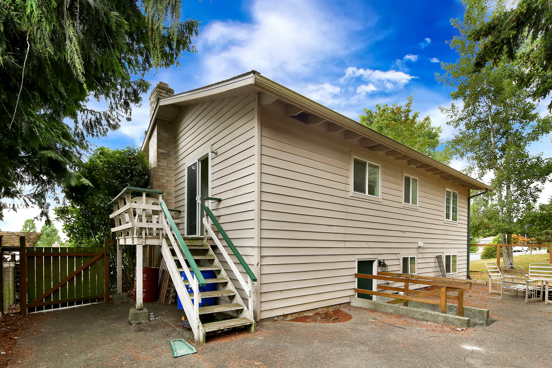 024_2724_W_Crestline.jpg