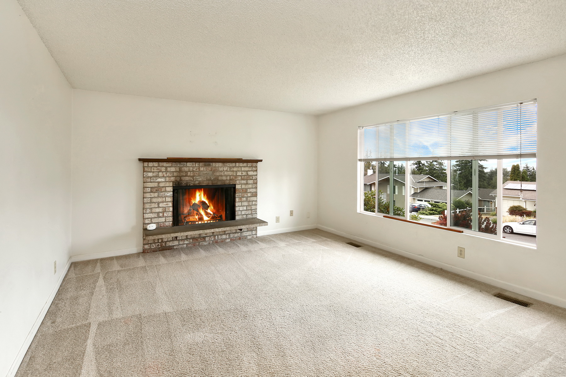 028_2724_W_Crestline.jpg