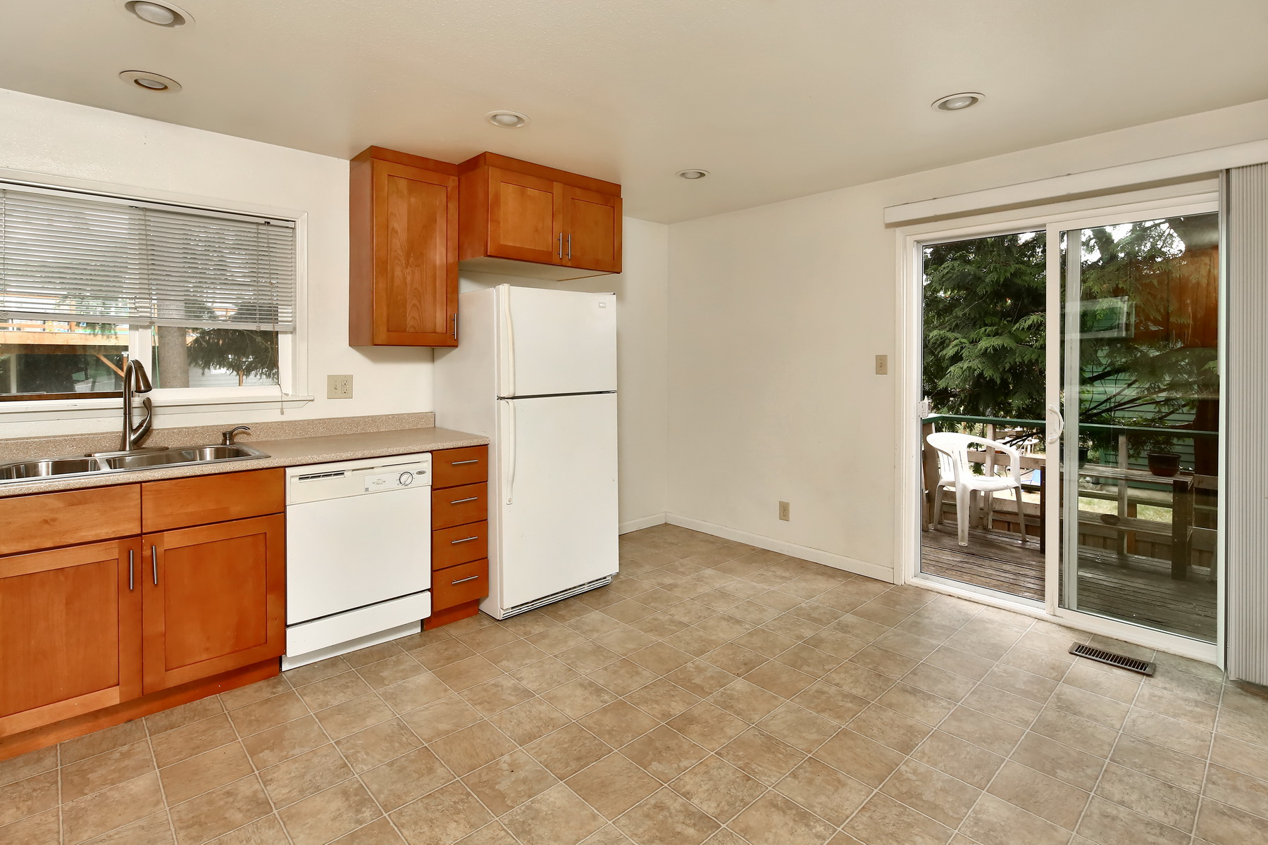 031_2724_W_Crestline.jpg