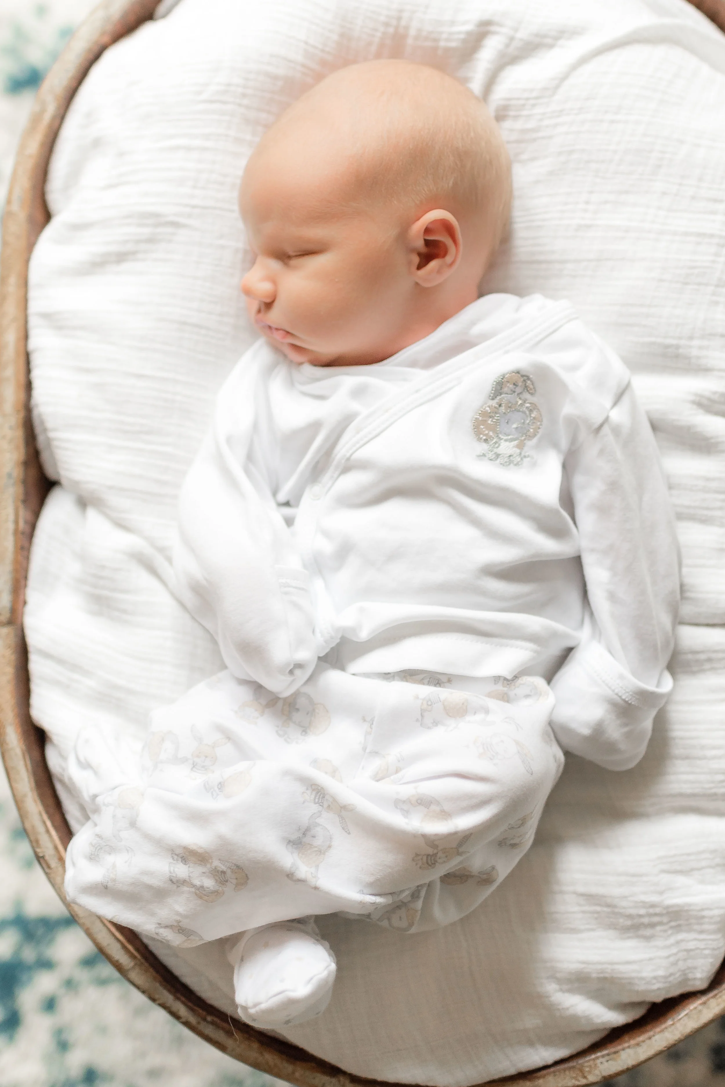 Erin-Fabio-Photography-Everett-Carr-Newborns-Sept-2018-19.jpg