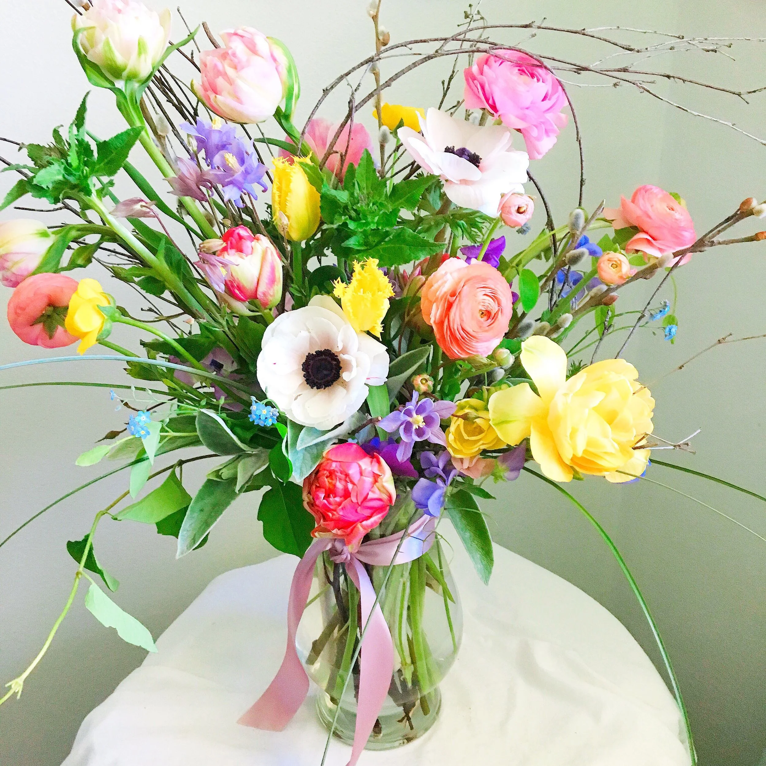 Mixed spring flower bouquet