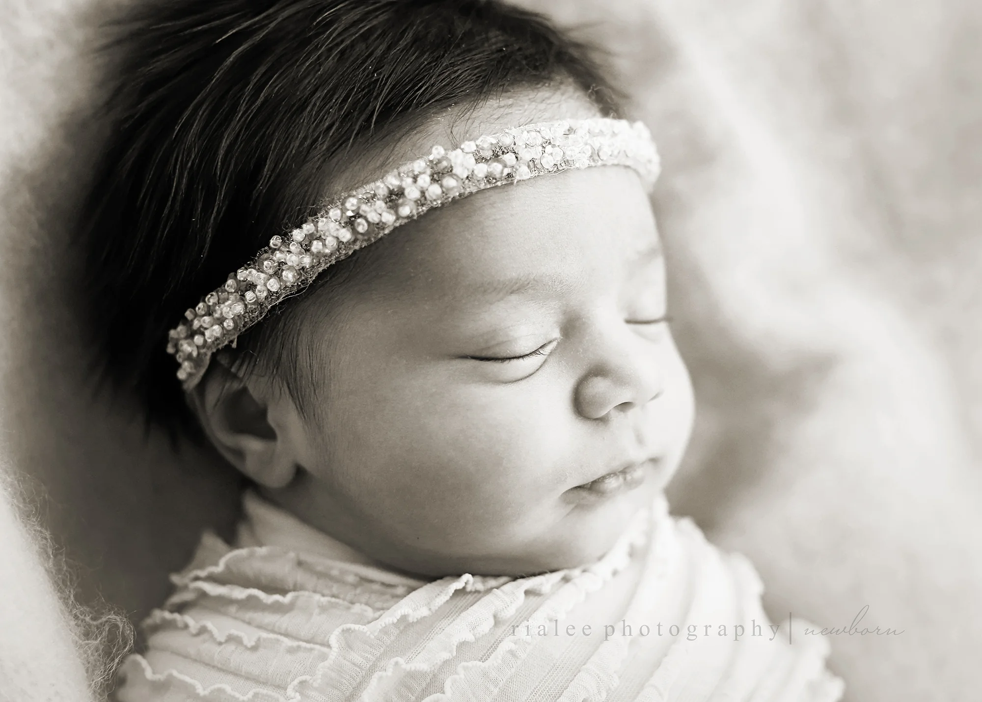 newbornphotosfargo.jpg