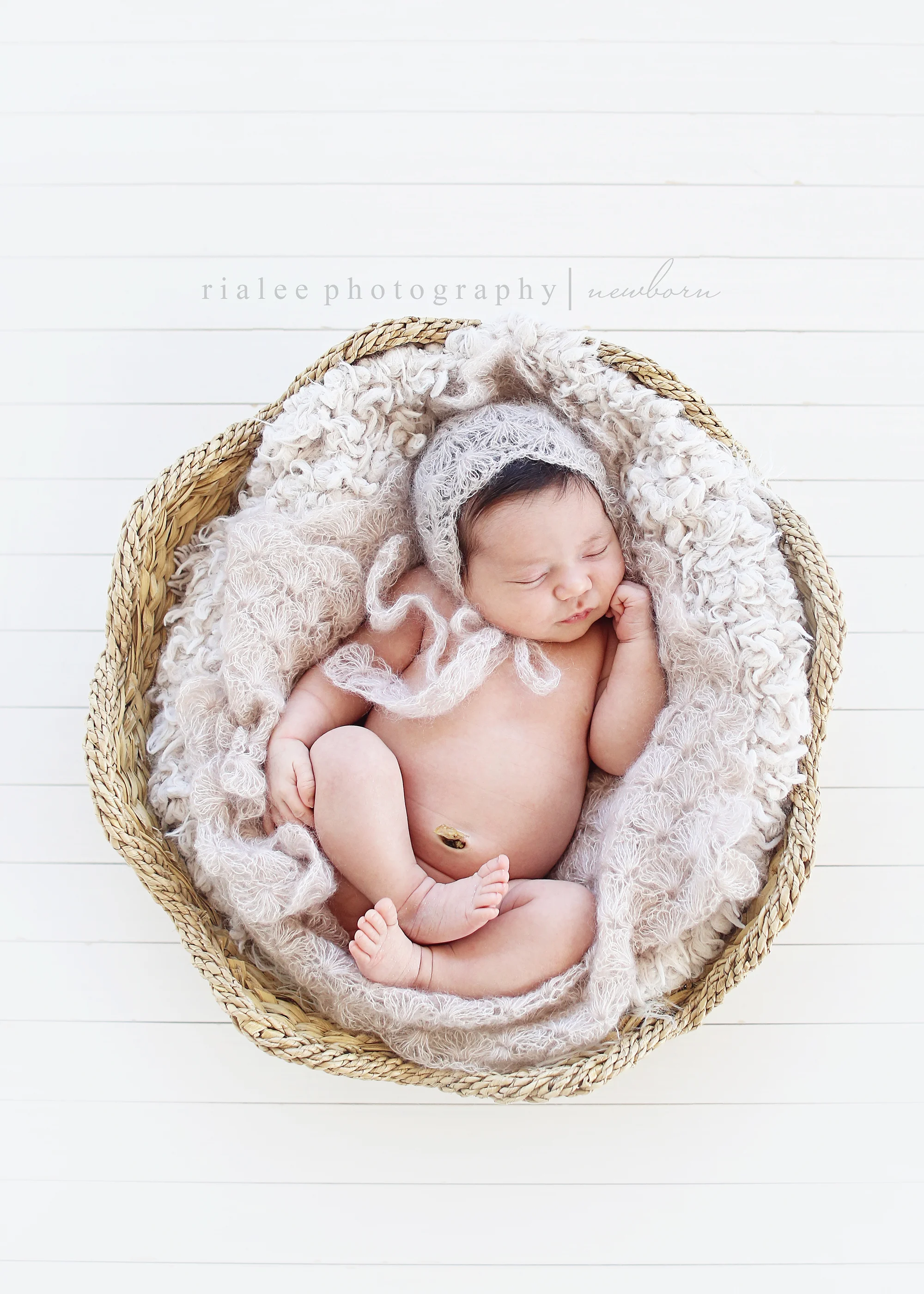 bestnewbornphotographersinfargo.jpg