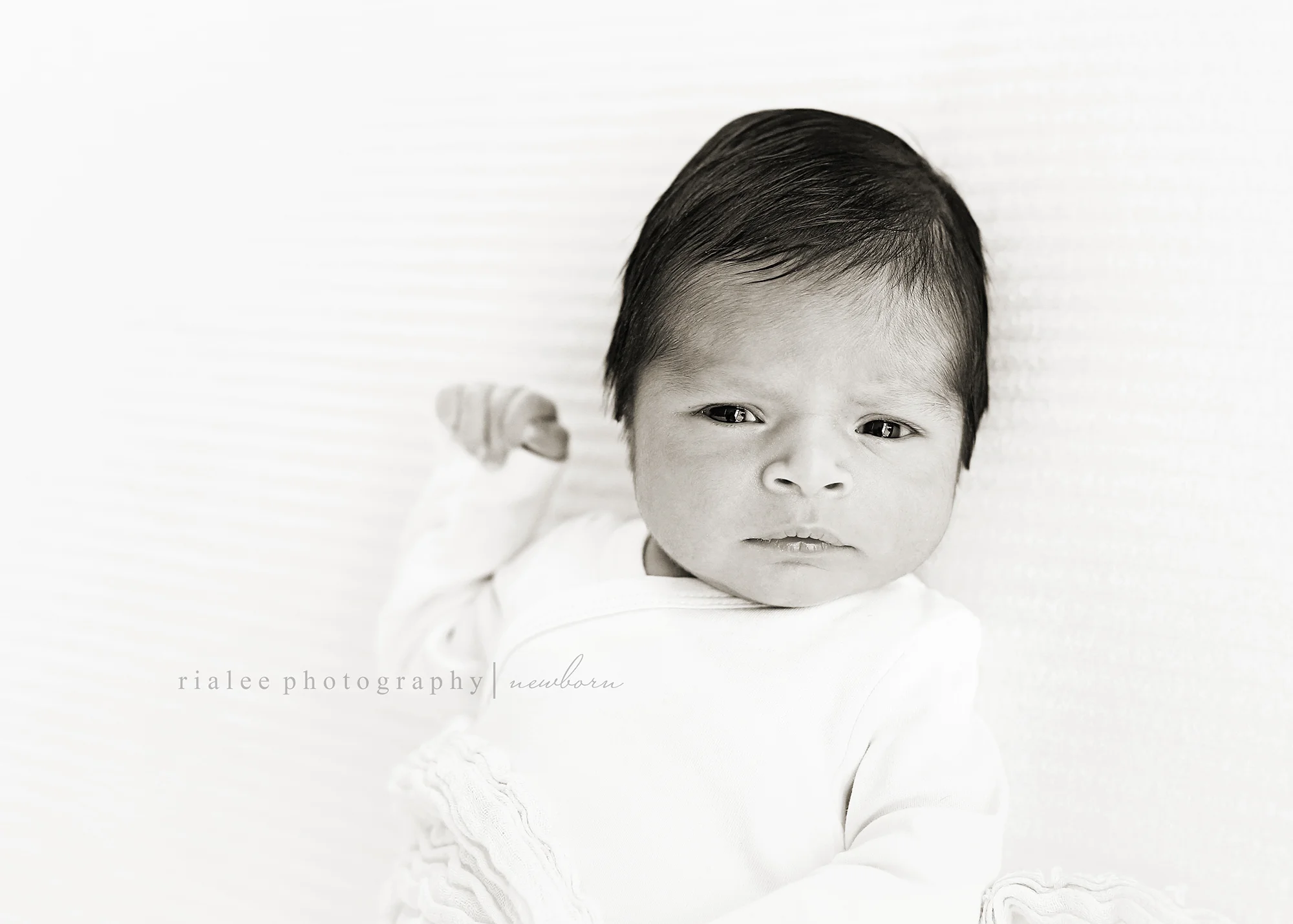 simplenewbornphotographyfargo.jpg