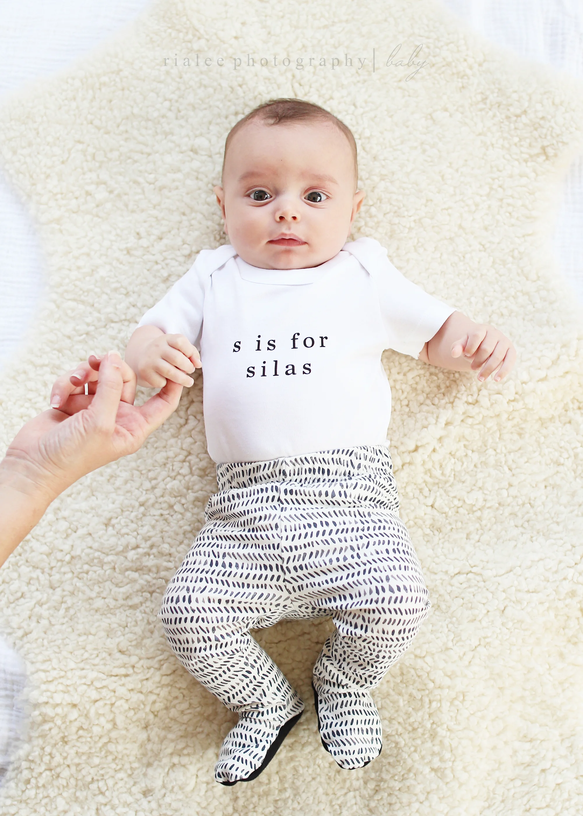 modernbabyphotographerfargo.jpg