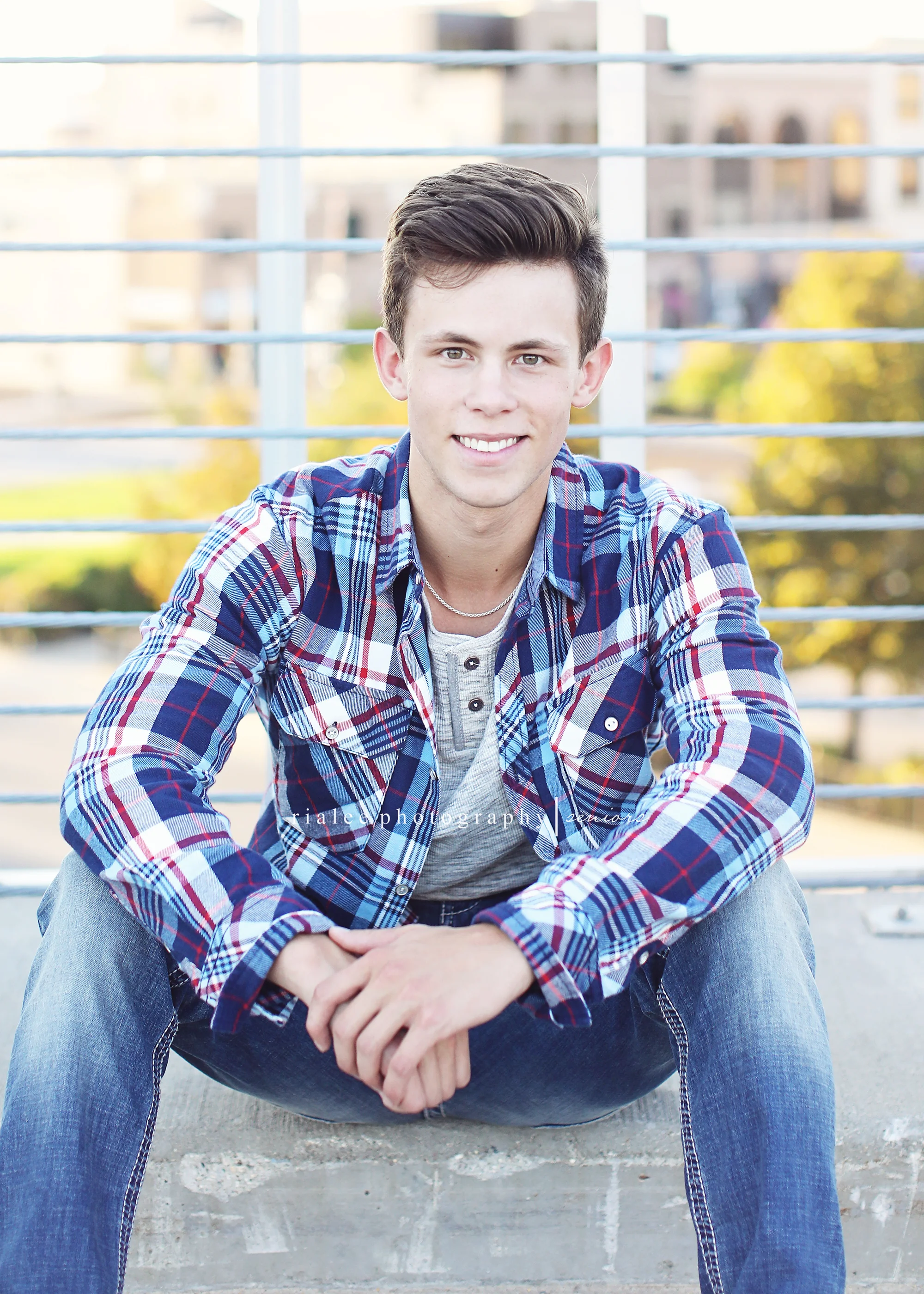 coolseniorphotosfargond.jpg