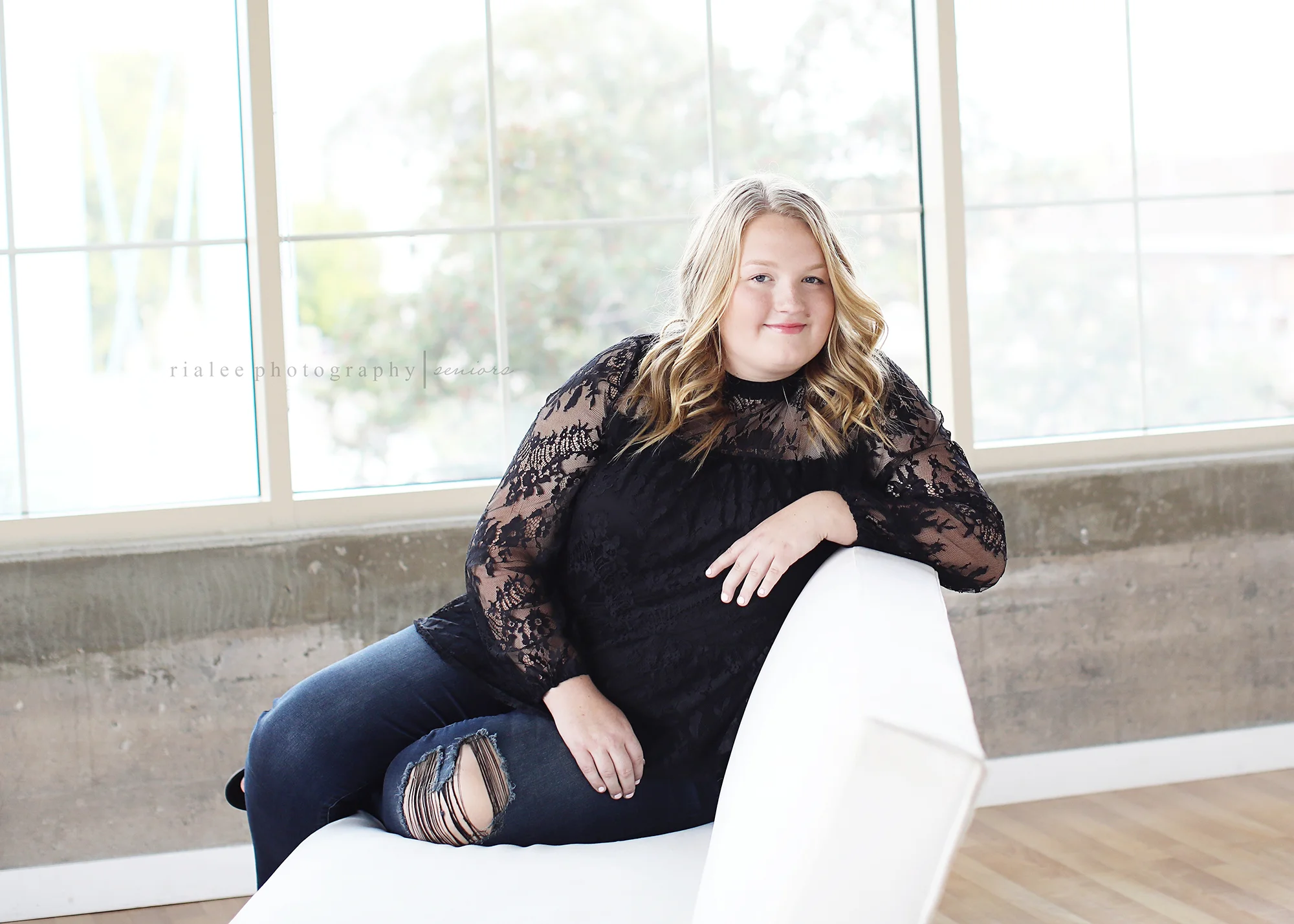 naturallightphotographystudio.jpg