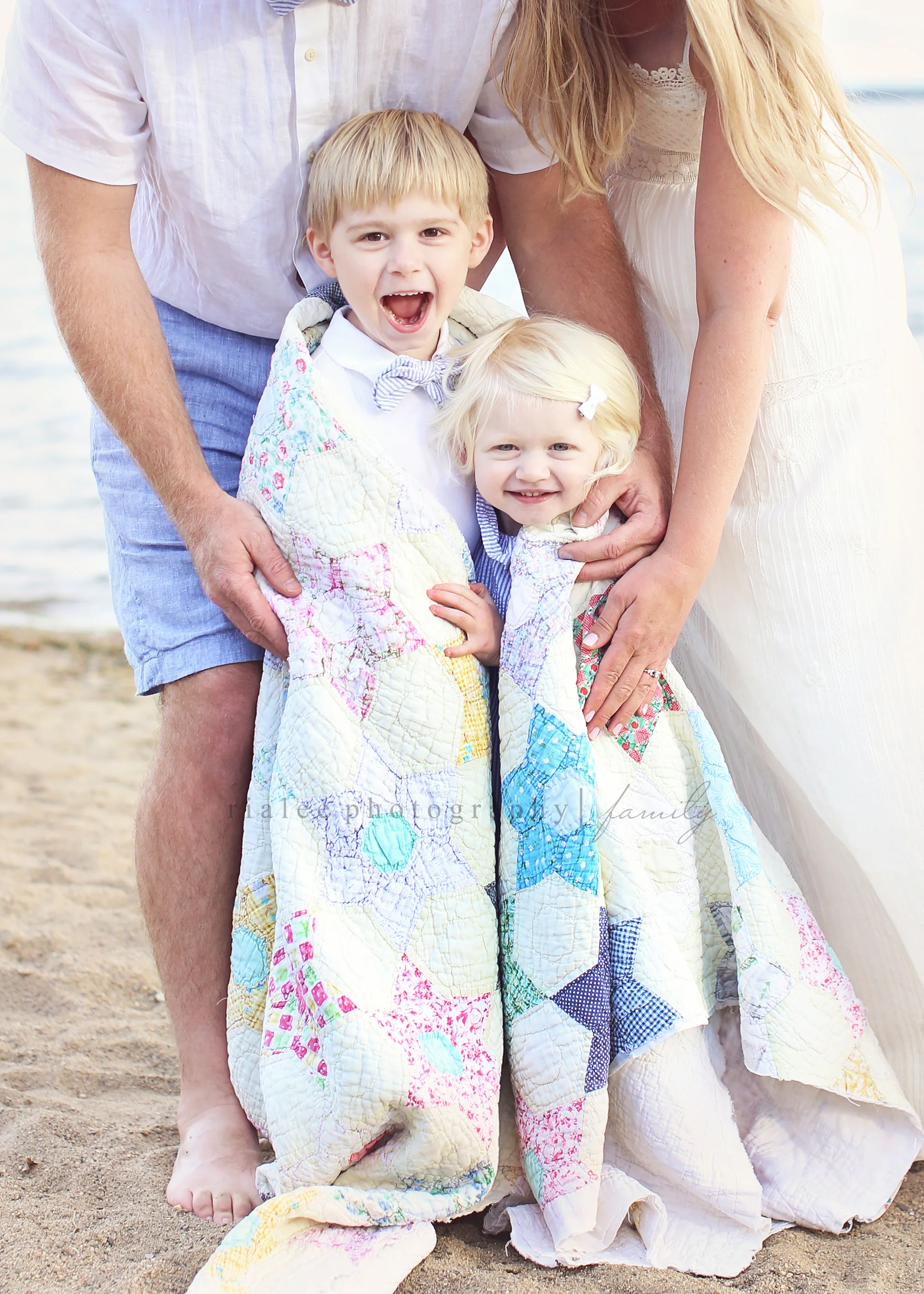 kidsphotographerfargond.jpg