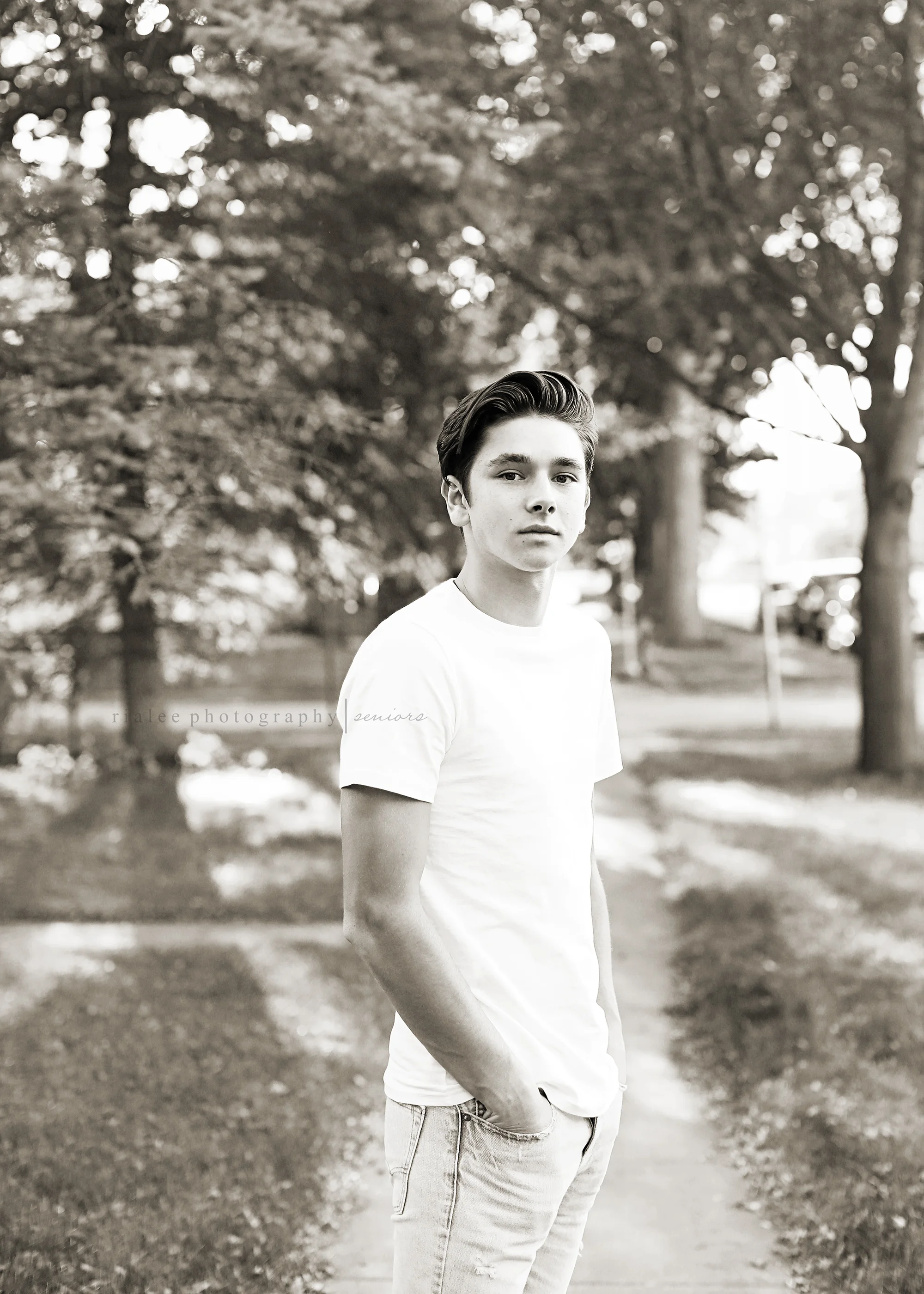 bestfargoseniorphotographers.jpg