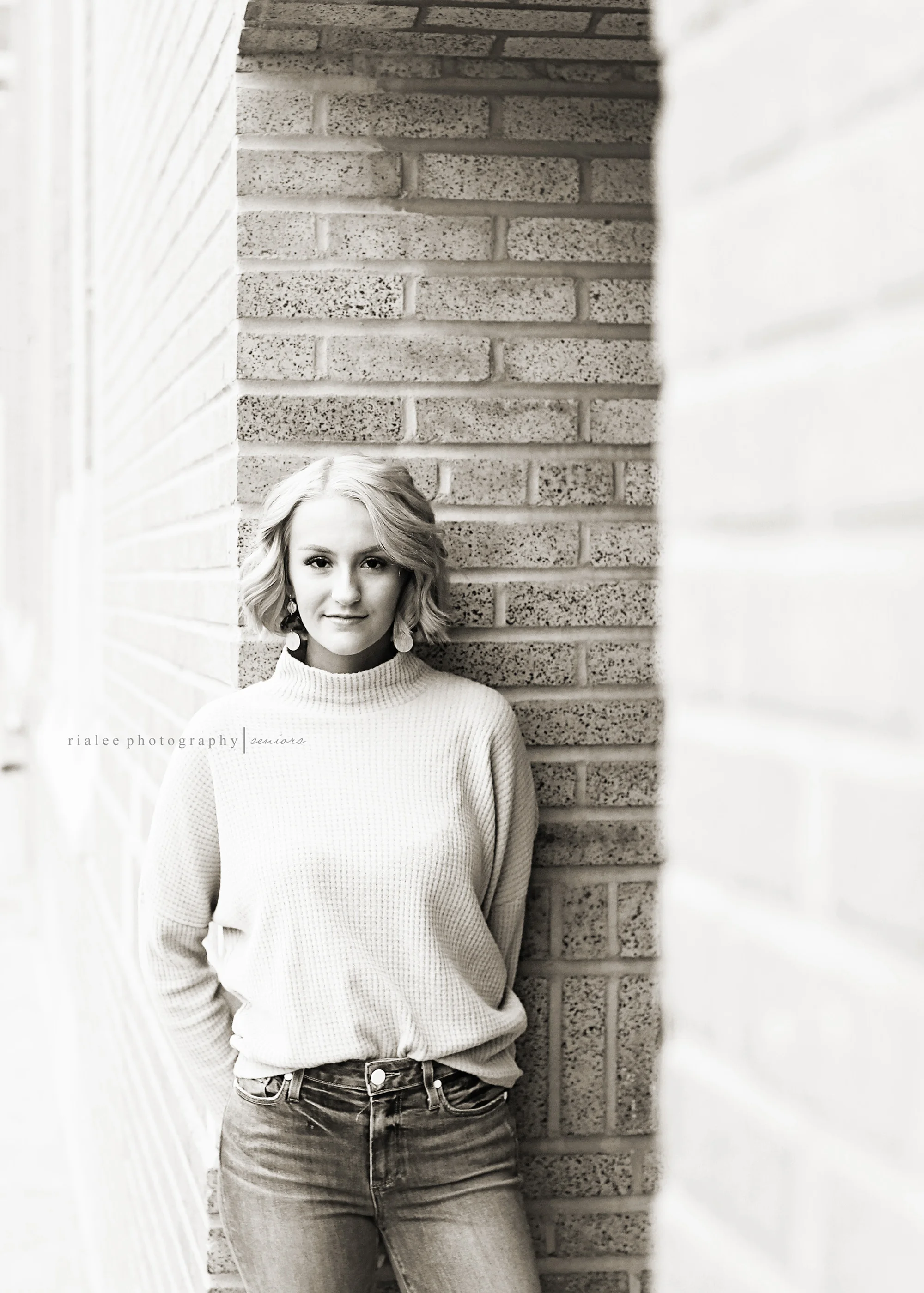 modernseniorphotographersfargo.jpg