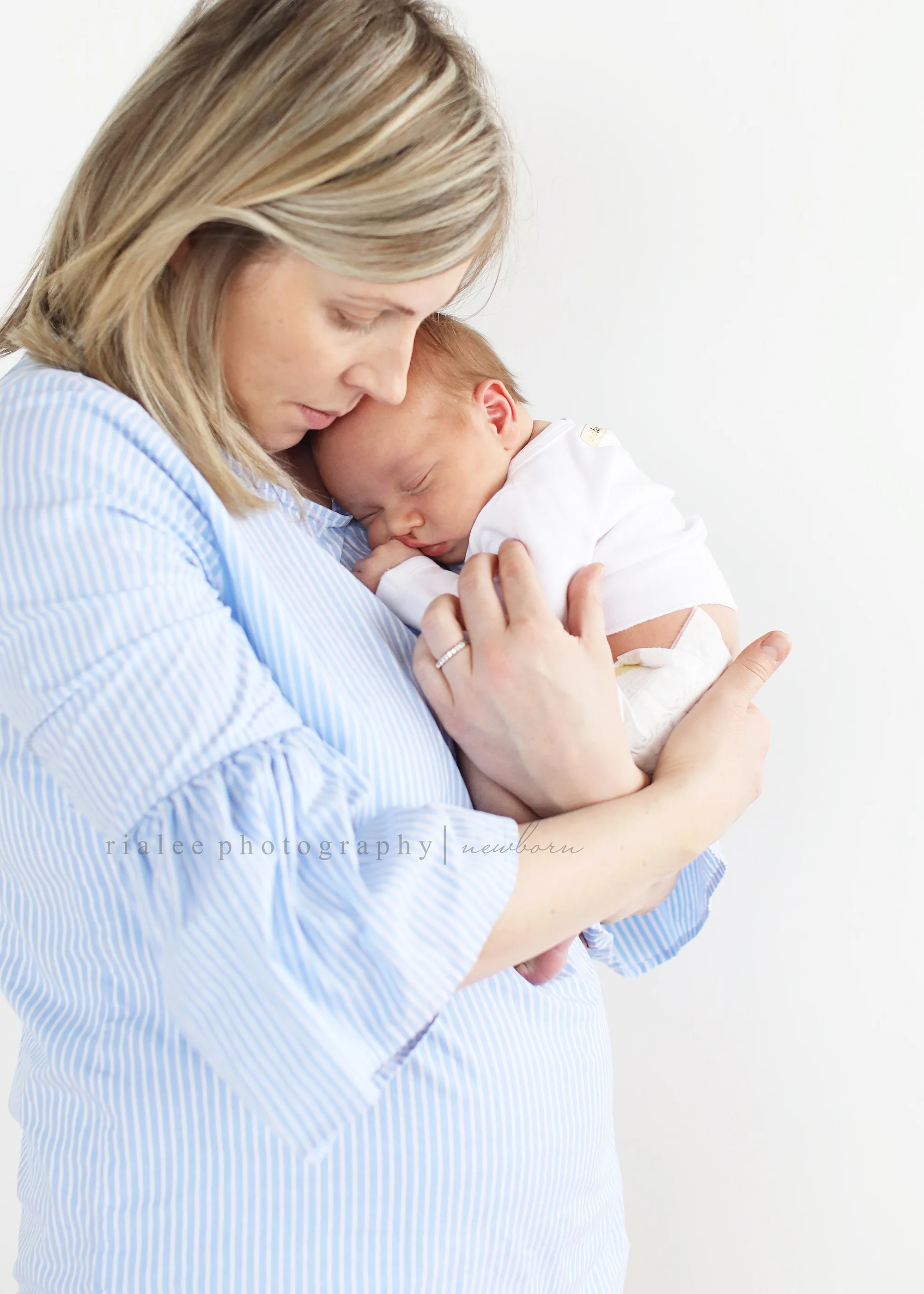 momandbabynewborn.jpg