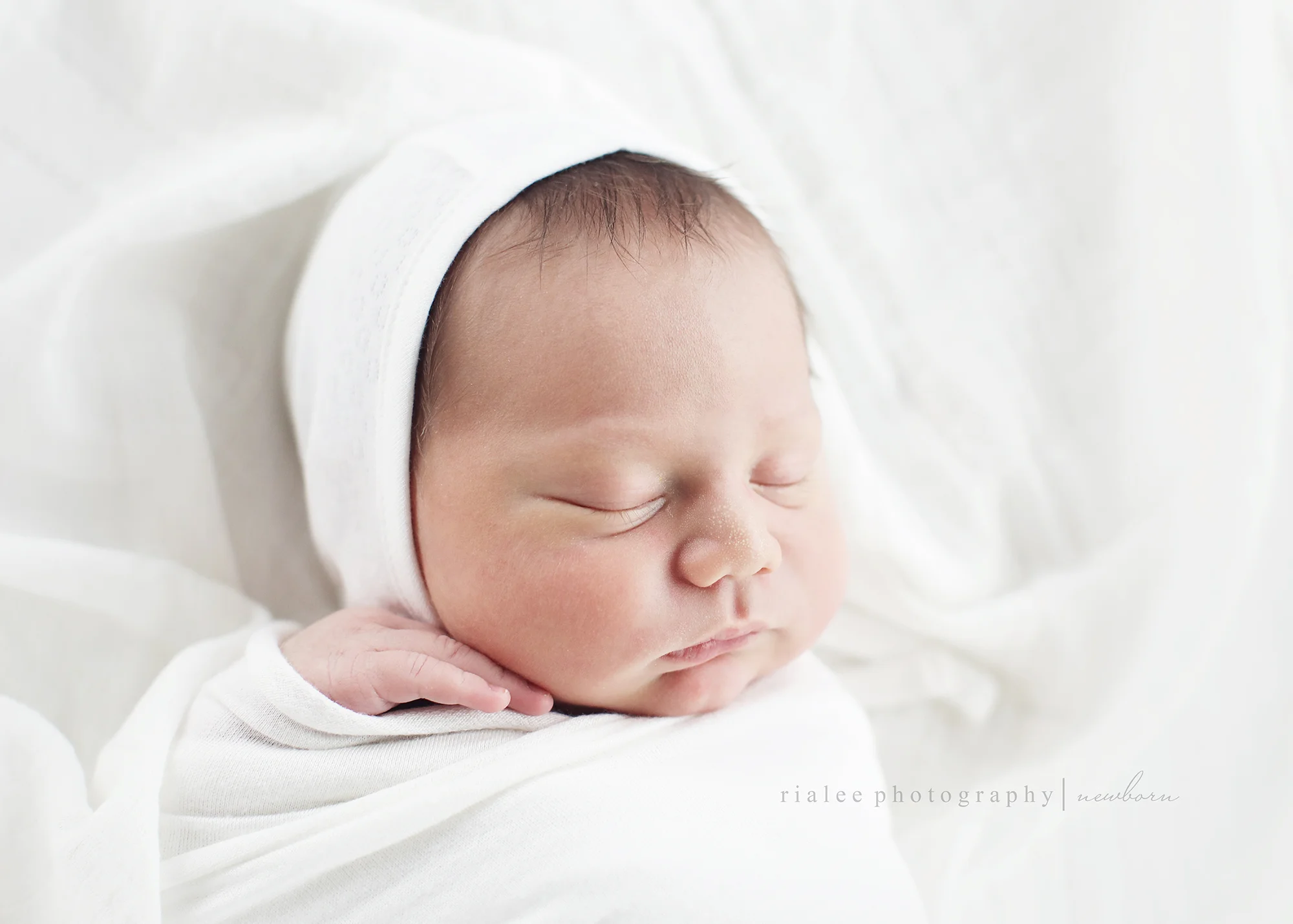 lightairynewbornphotosfargo.jpg