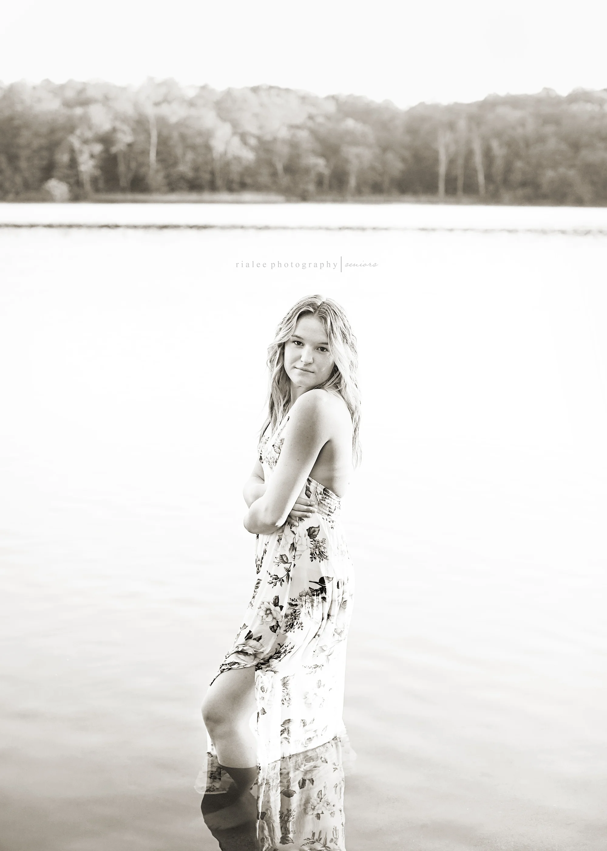 mnlakesareaseniorphotographers.jpg