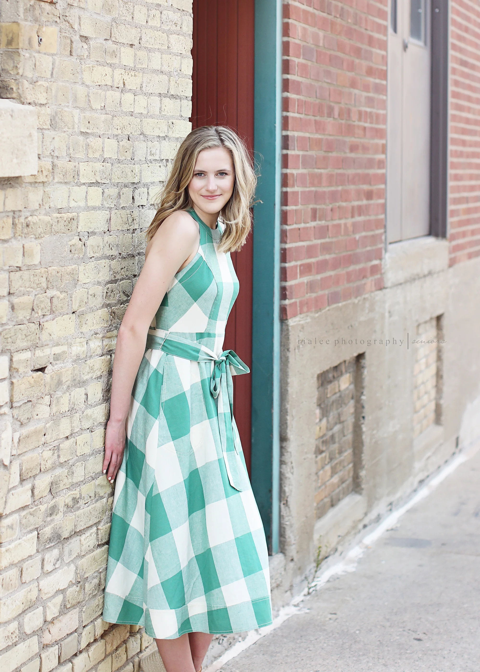 seniorphotosfargo.jpg