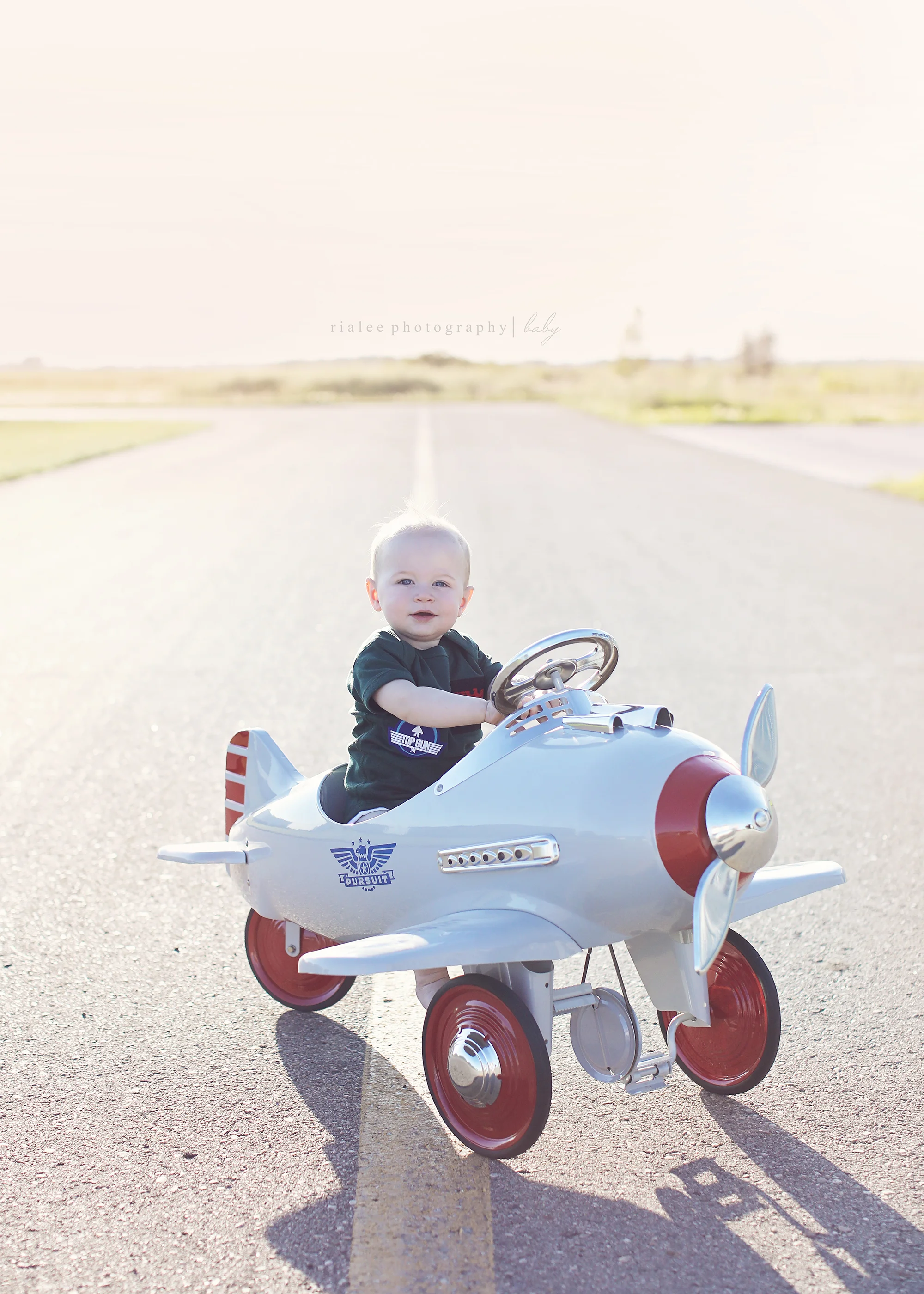 airplanefirstbirthdayphotos.jpg