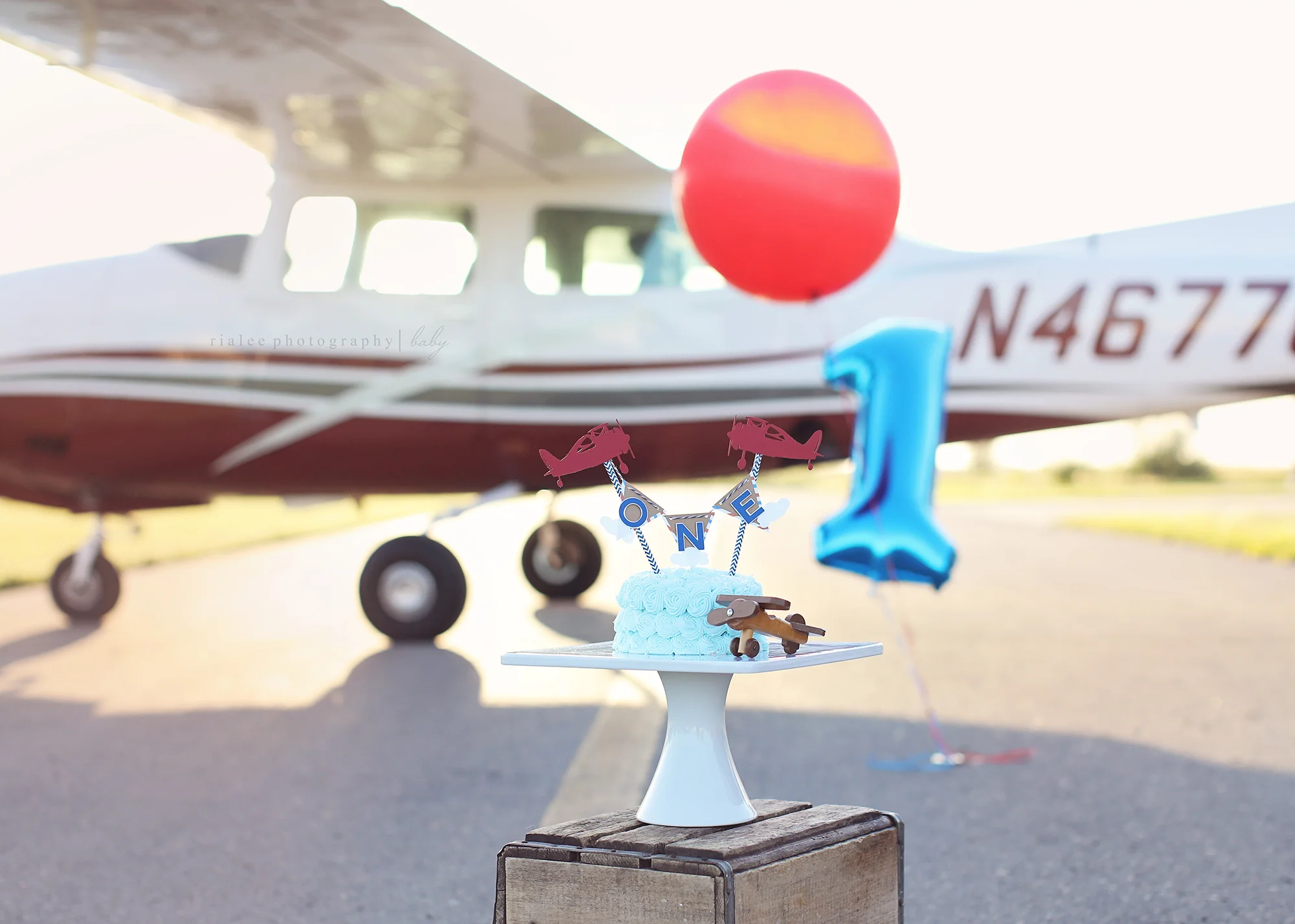 airportcakesmash.jpg