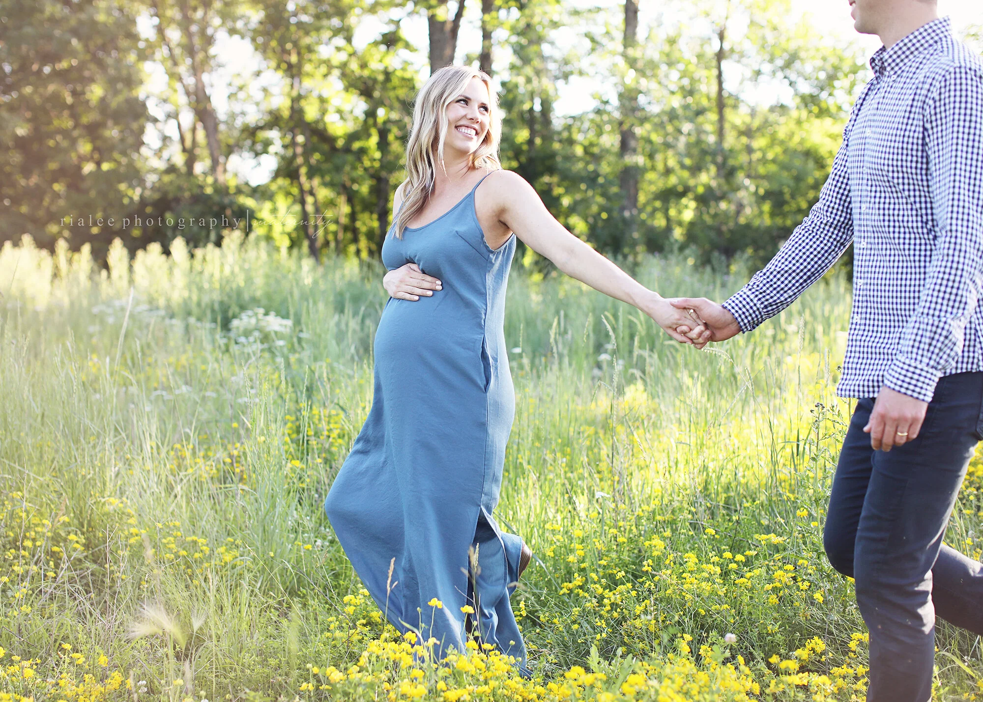 fargomaternityphotographer.jpg