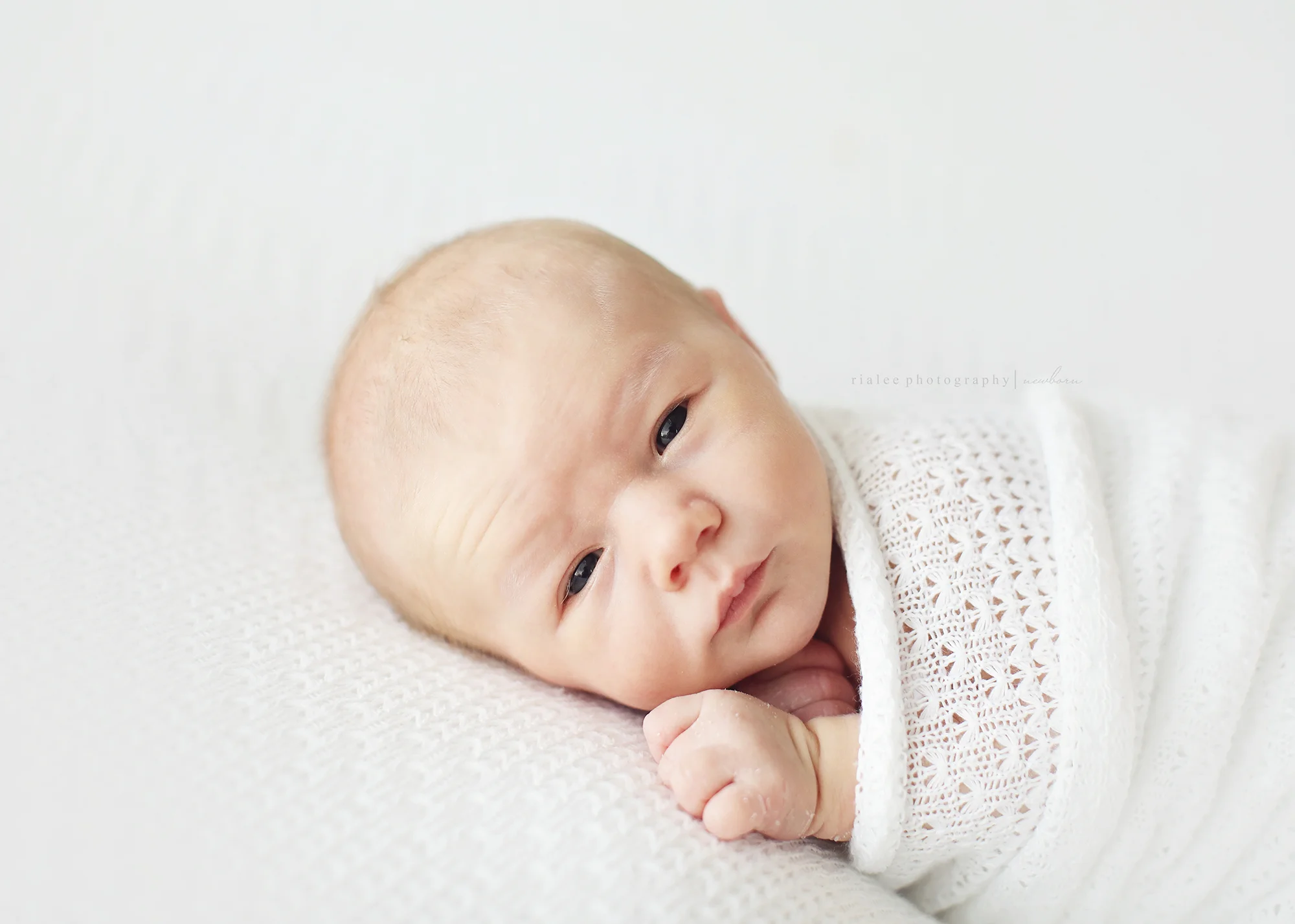 bestnewbornphotographerfargond.jpg
