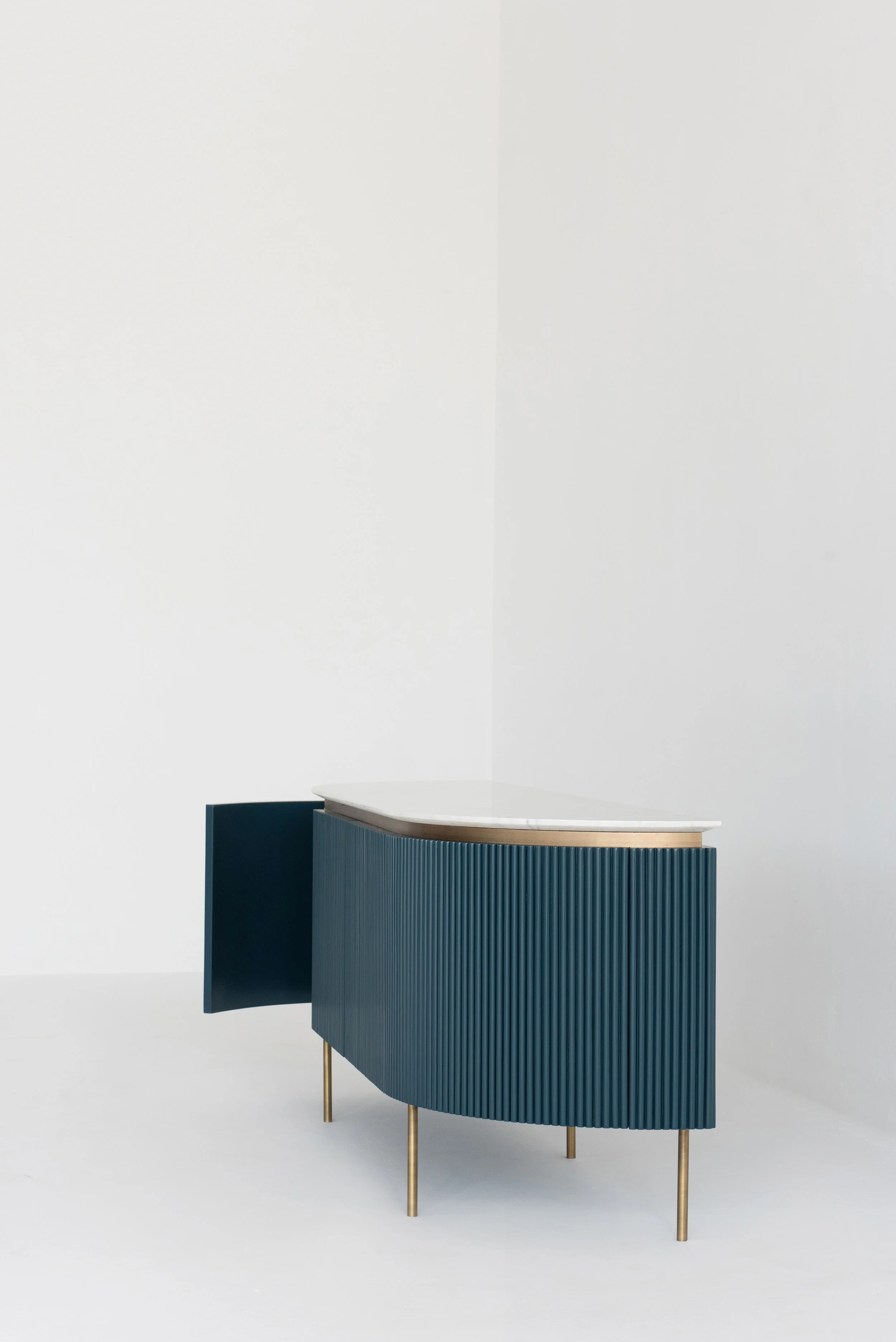 TheLineConcept_291018_NateleeCocks_0032.jpg