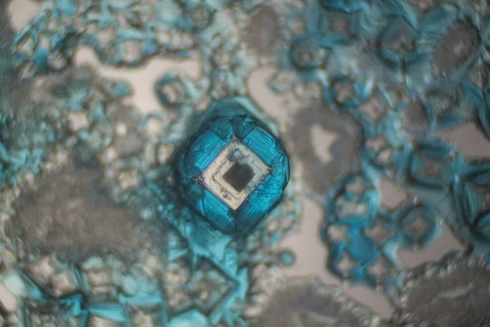 Crystals 3.1 - High-Resolution - 17 Images