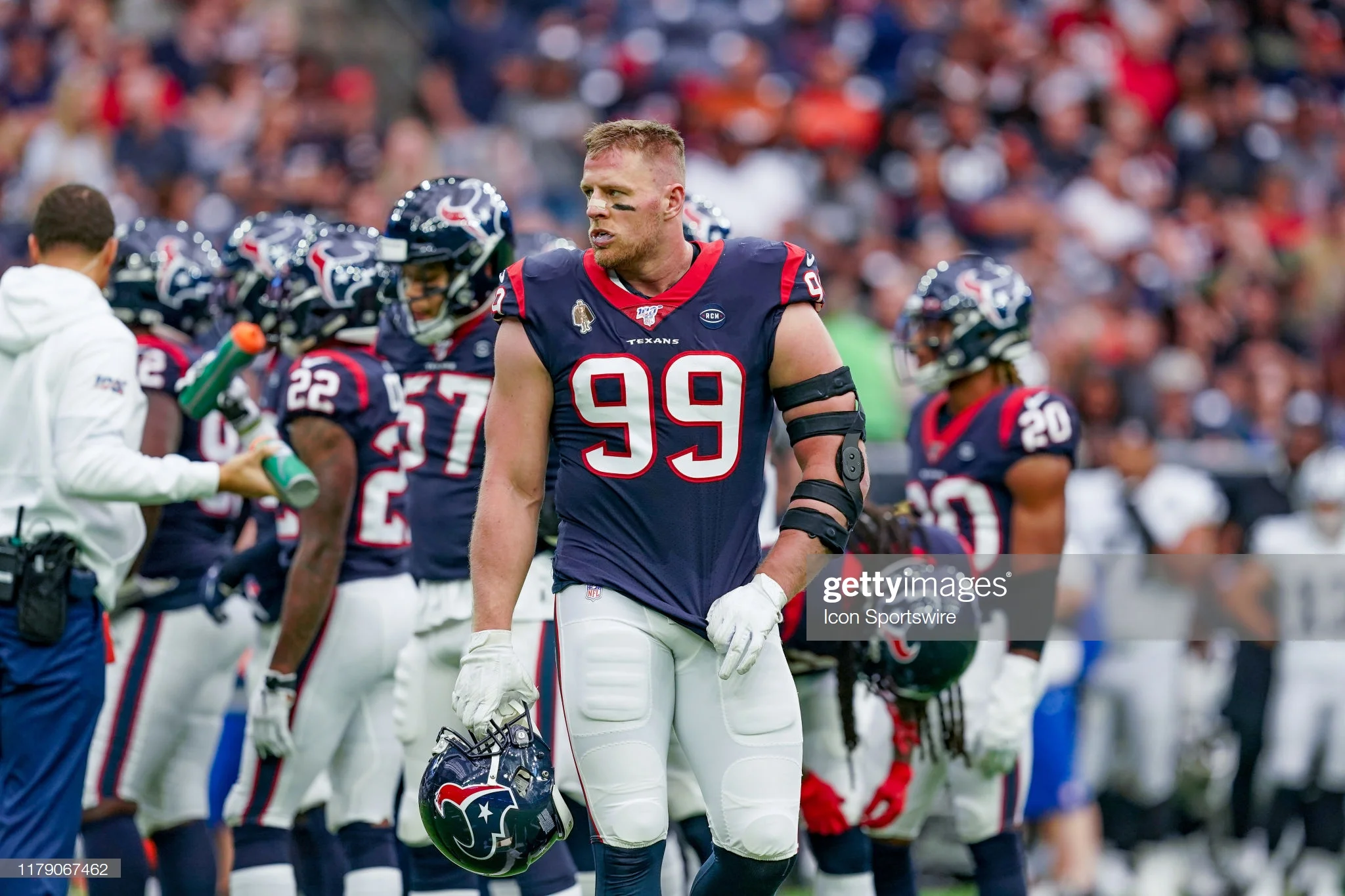 The List: NFL Week 8 features star performances, trades, and Watt’s injury