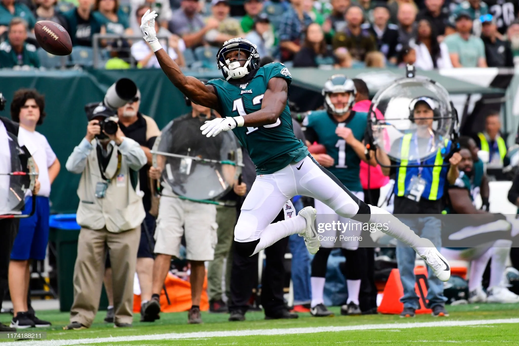 Should Philadelphia Draft Wide Receiver in Round 1?