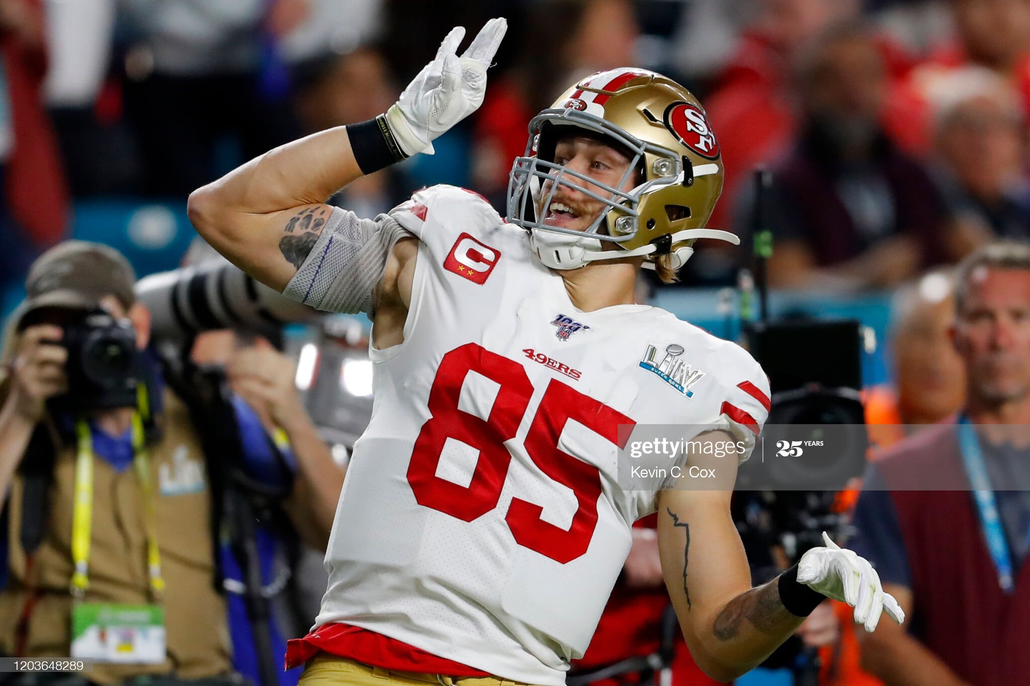 Tight End Day: Kittle and Kelce Get Massive Extensions 