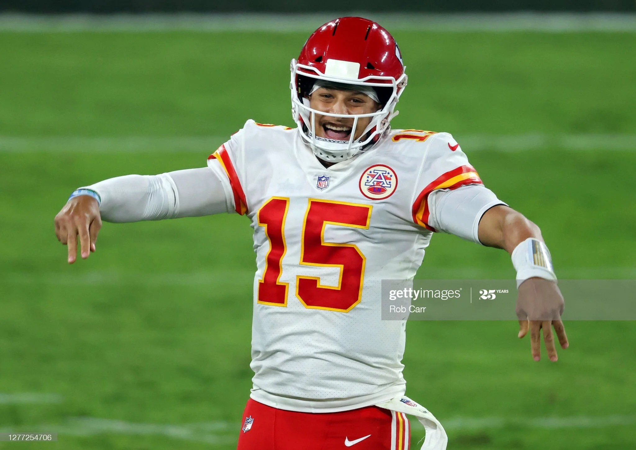 Mahomes, the Better MVP, as Chiefs Humble Ravens, 34-20