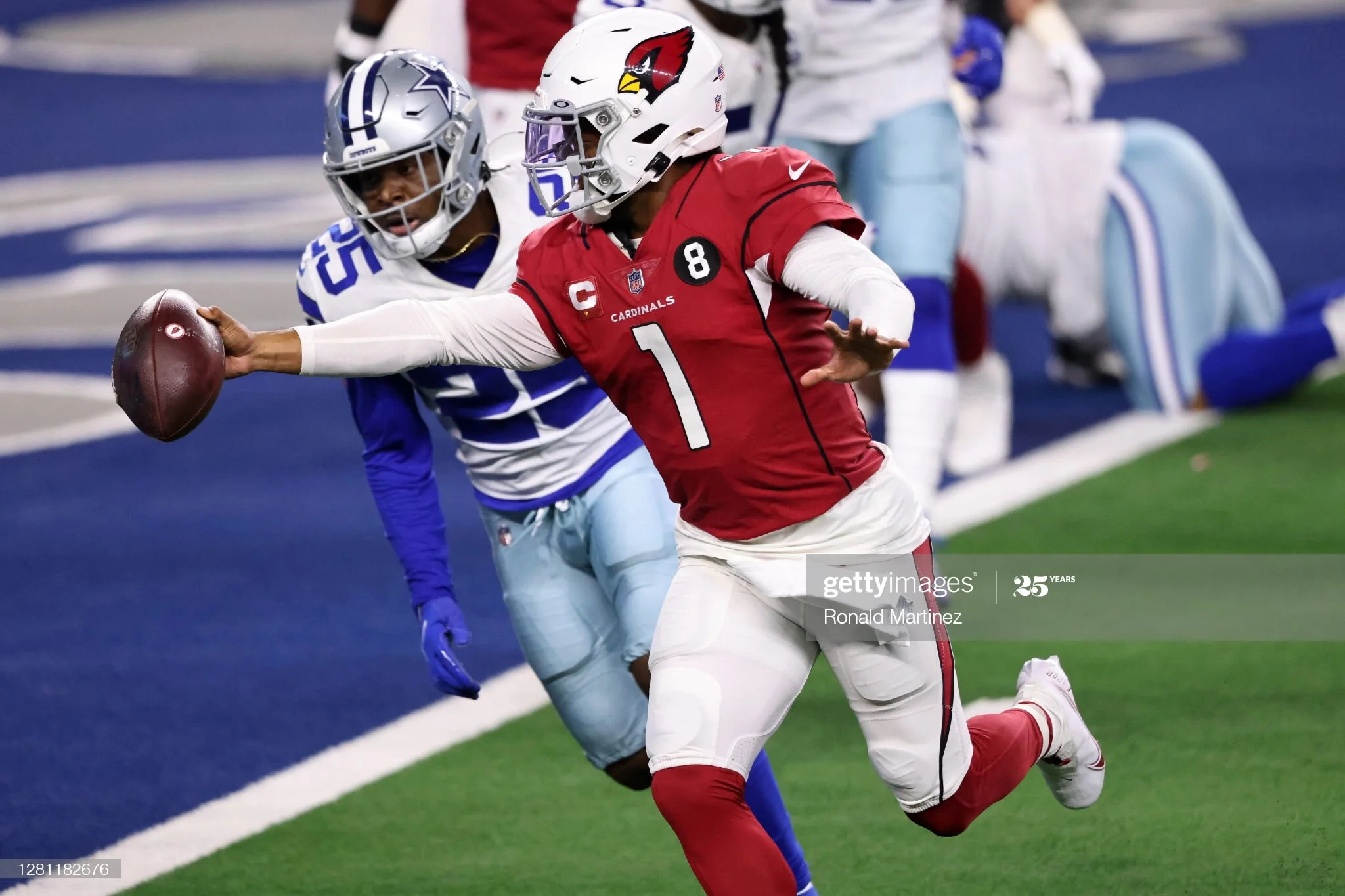 Murray Gets Home State Win, Obliterates Dallas 31-10 