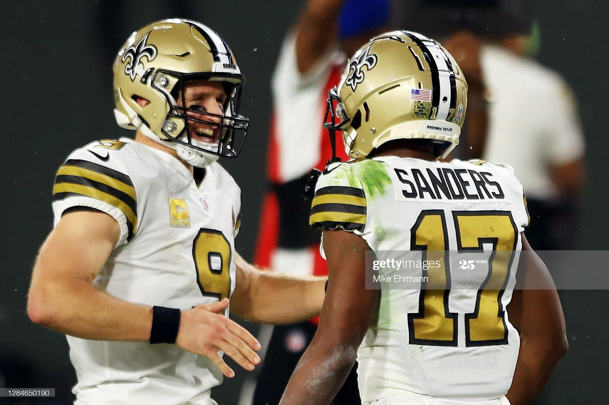 Drew Brees Beats Tom Brady, Tampa Bay in Embarrassing Fashion, 38-3