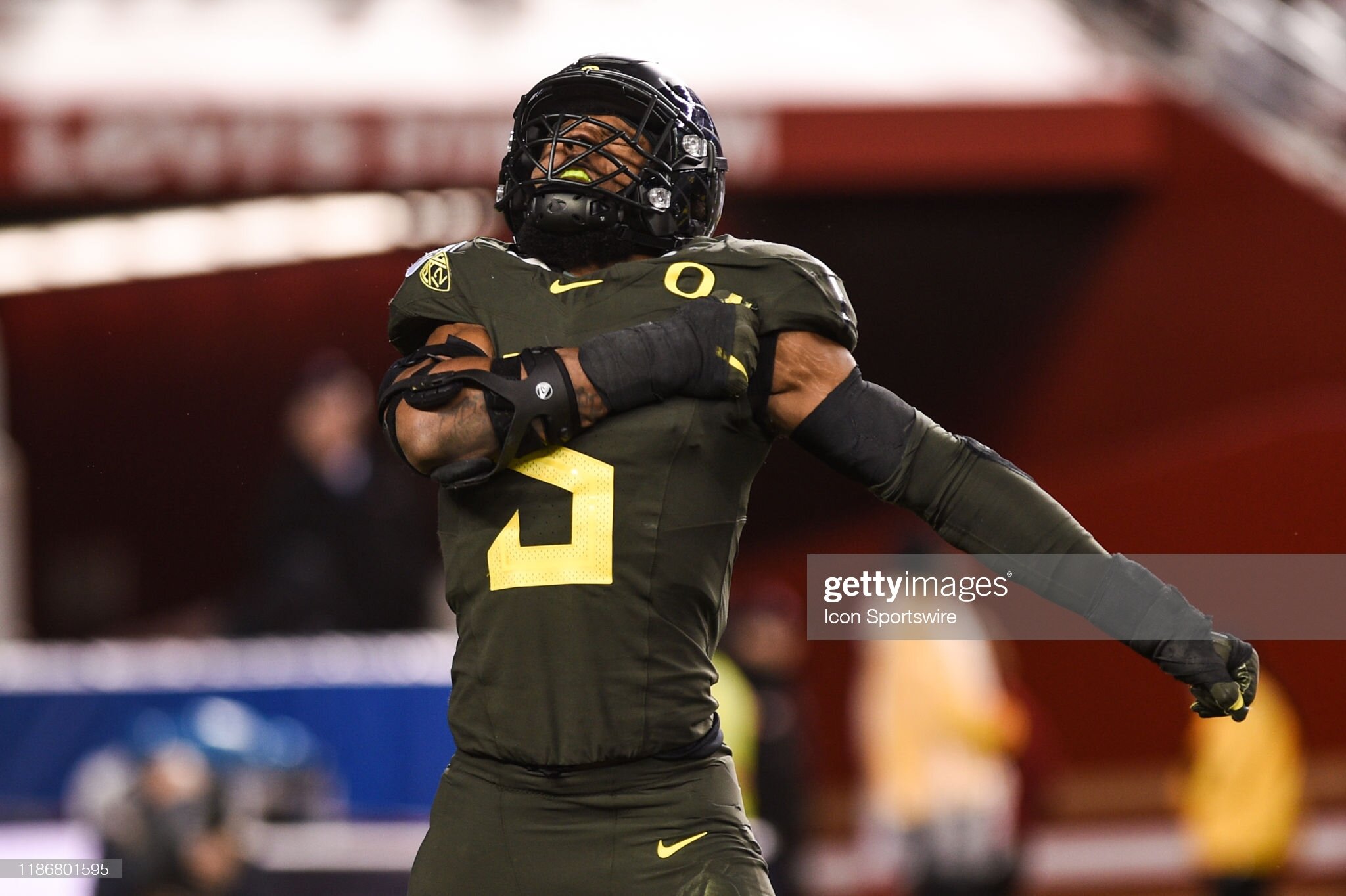 CFB: The Top Five Pac-12 Players of 2021